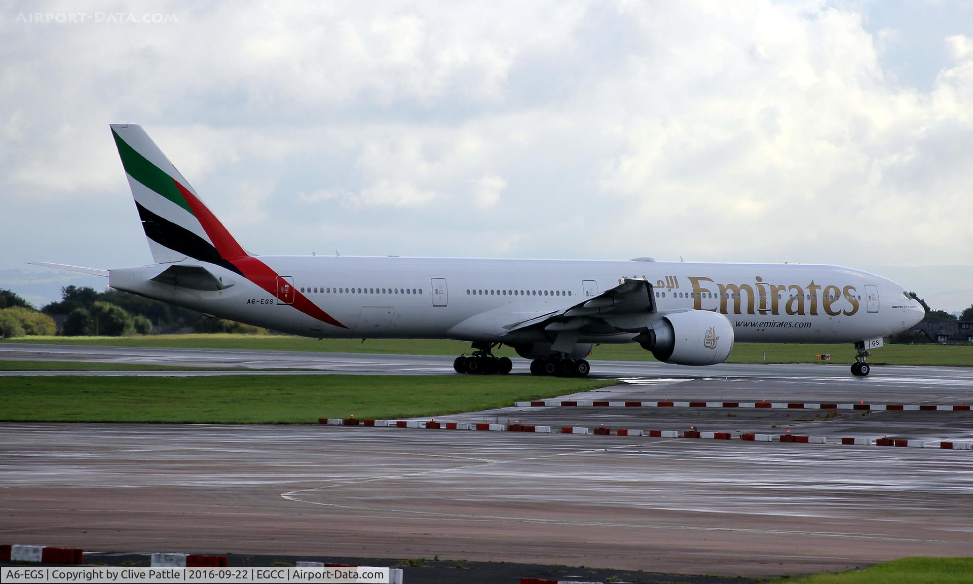 A6-EGS, 2012 Boeing 777-31H/ER C/N 41078, EGCC action