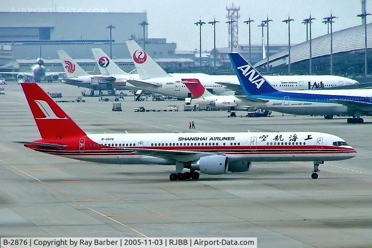 B-2876, 2004 Boeing 757-26D C/N 33967, Boeing 757-26D [33967] (Shanghai Airlines) Osaka-Kansai~JA 03/11/2005
