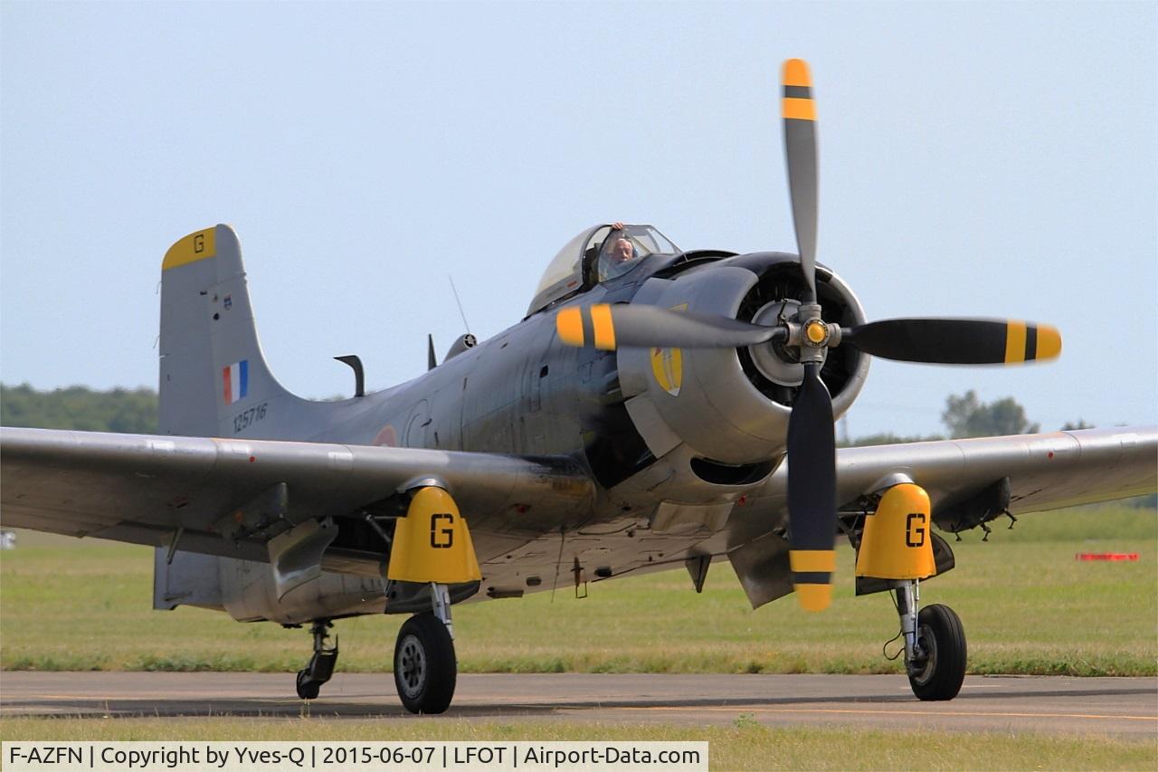 F-AZFN, Douglas AD-4N Skyraider C/N 7609, Douglas AD-4N Skyraider, Taxiing to parking area, Tours-St Symphorien Air Base 705 (LFOT-TUF) Open day 2015