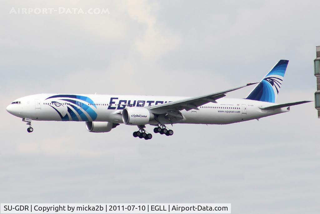 SU-GDR, 2011 Boeing 777-36N/ER C/N 38291, Landing