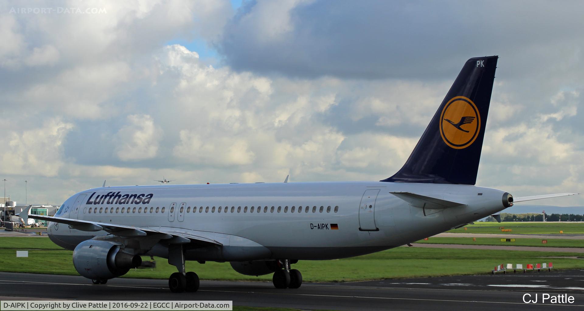 D-AIPK, 1989 Airbus A320-211 C/N 0093, EGCC action