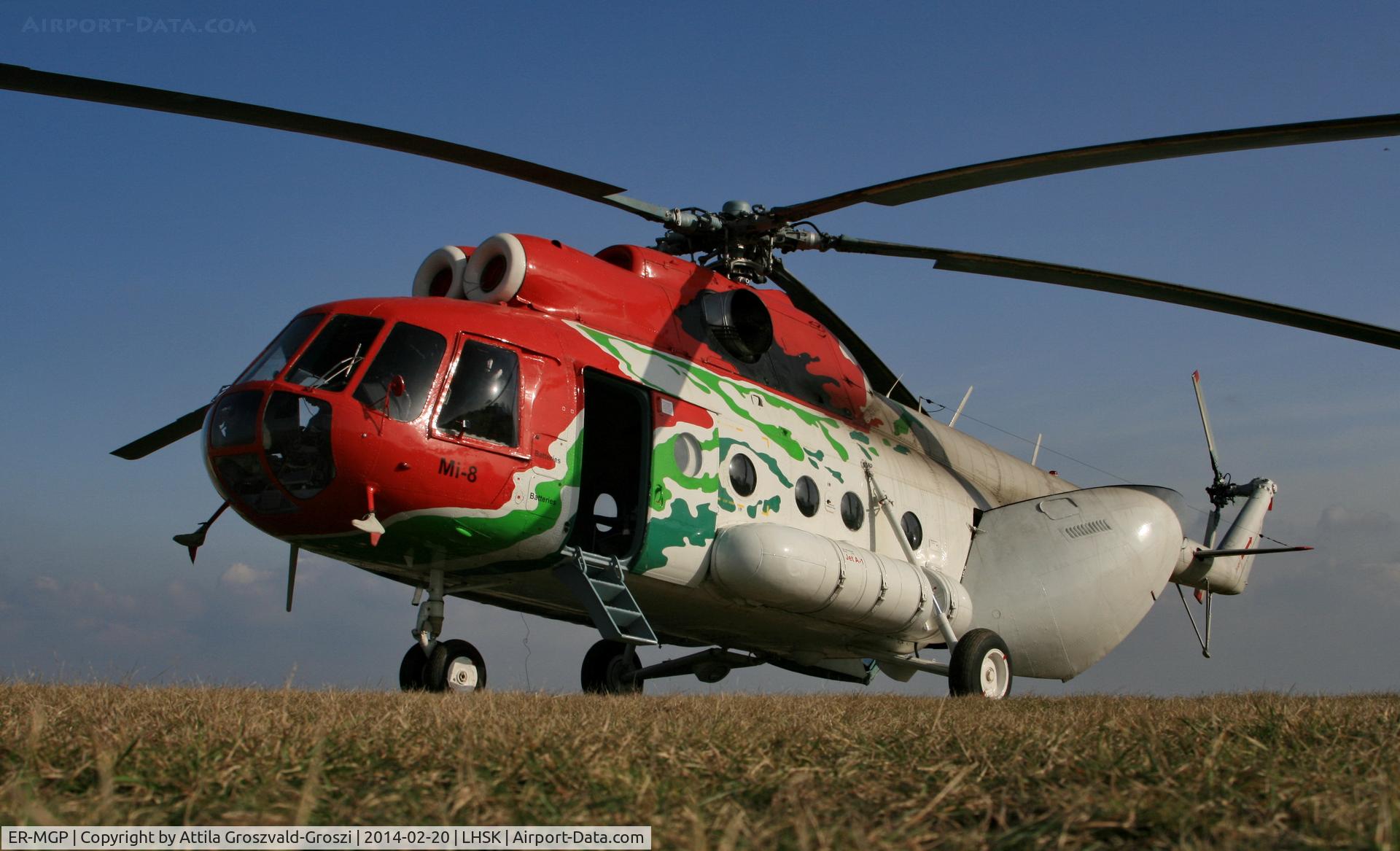 ER-MGP, 1984 Mil Mi-8T Hip C/N 98417135, Siófok-Kiliti Airport, The arrival of Moldova to replace the current station