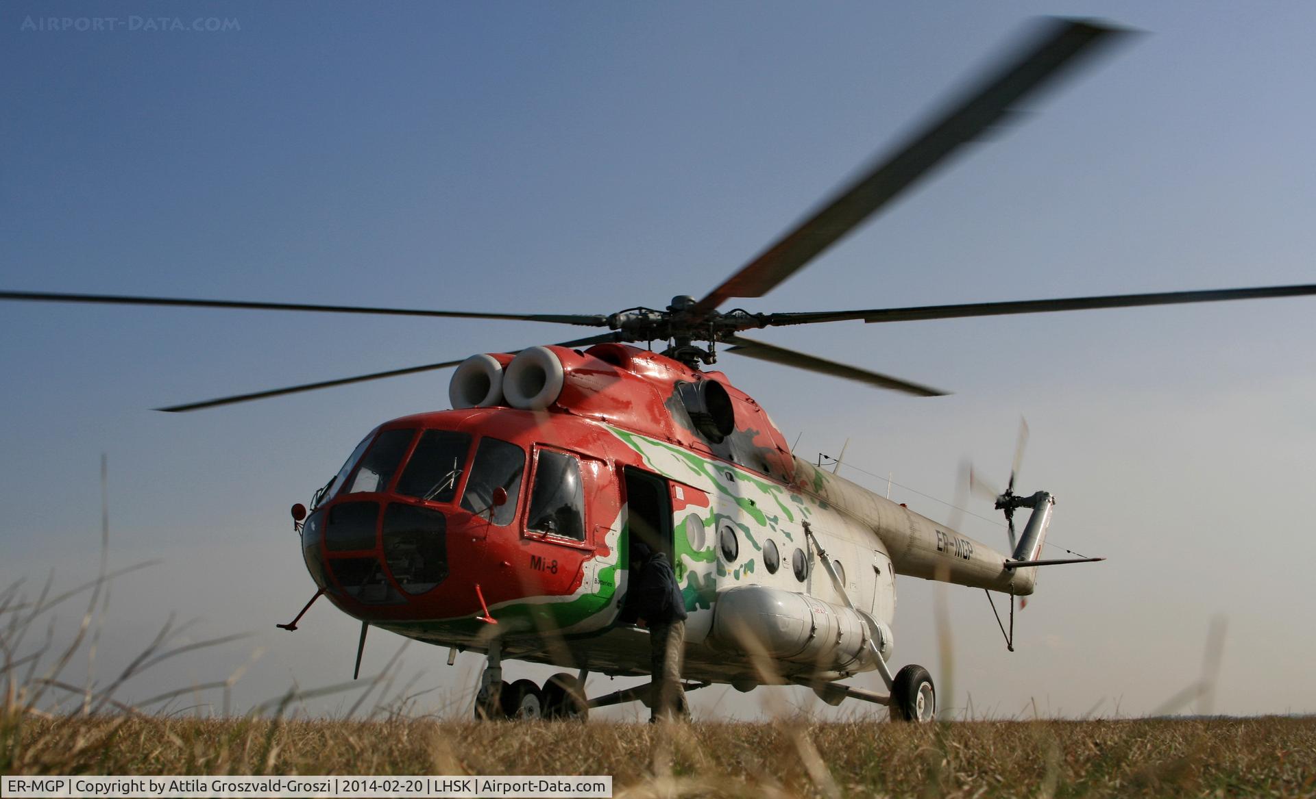ER-MGP, 1984 Mil Mi-8T Hip C/N 98417135, Siófok-Kiliti Airport, The arrival of Moldova to replace the current station
