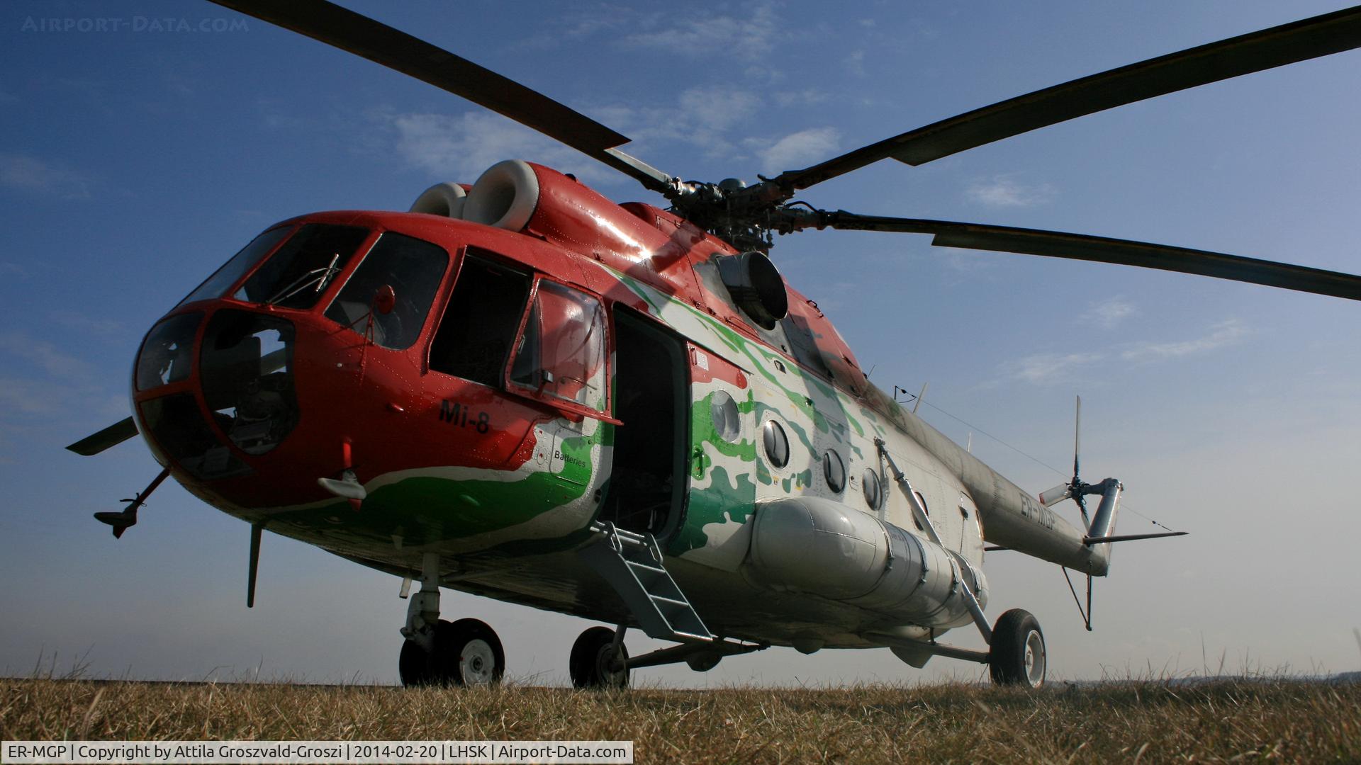 ER-MGP, 1984 Mil Mi-8T Hip C/N 98417135, Siófok-Kiliti Airport, The arrival of Moldova to replace the current station