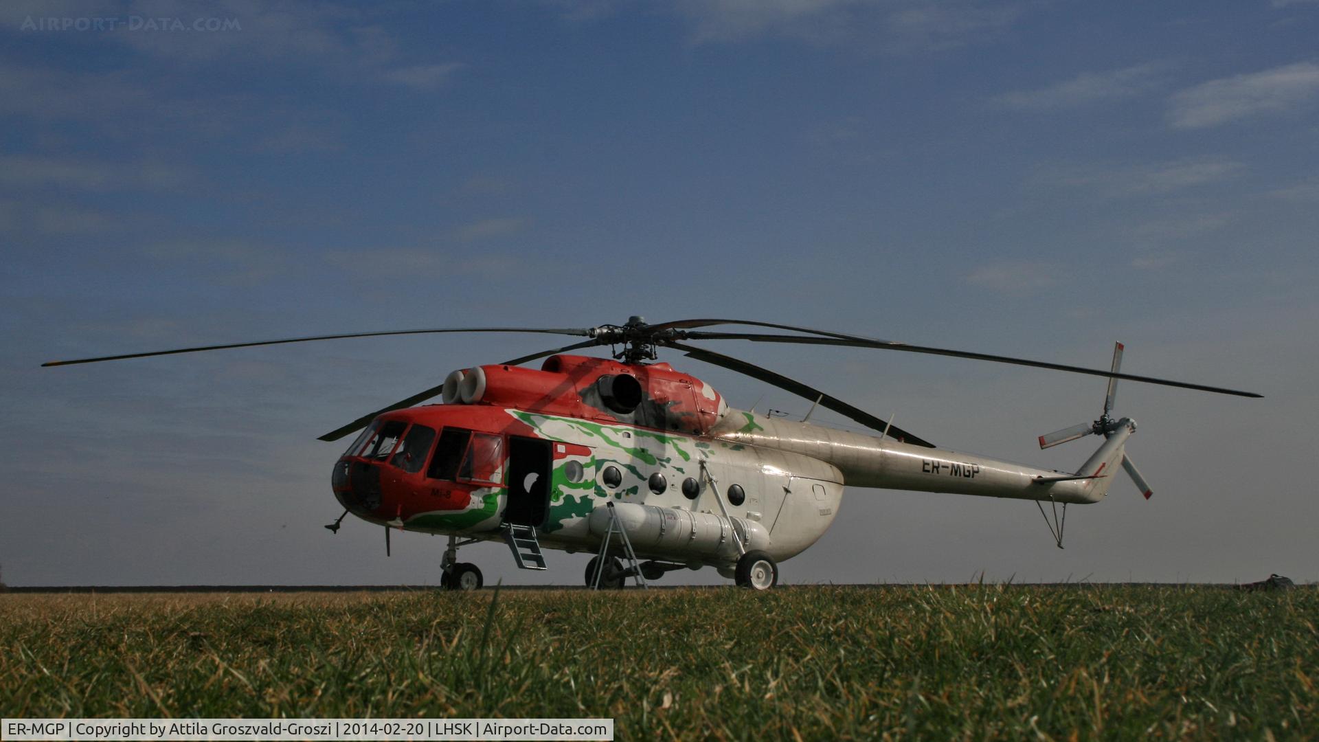 ER-MGP, 1984 Mil Mi-8T Hip C/N 98417135, Siófok-Kiliti Airport, The arrival of Moldova to replace the current station