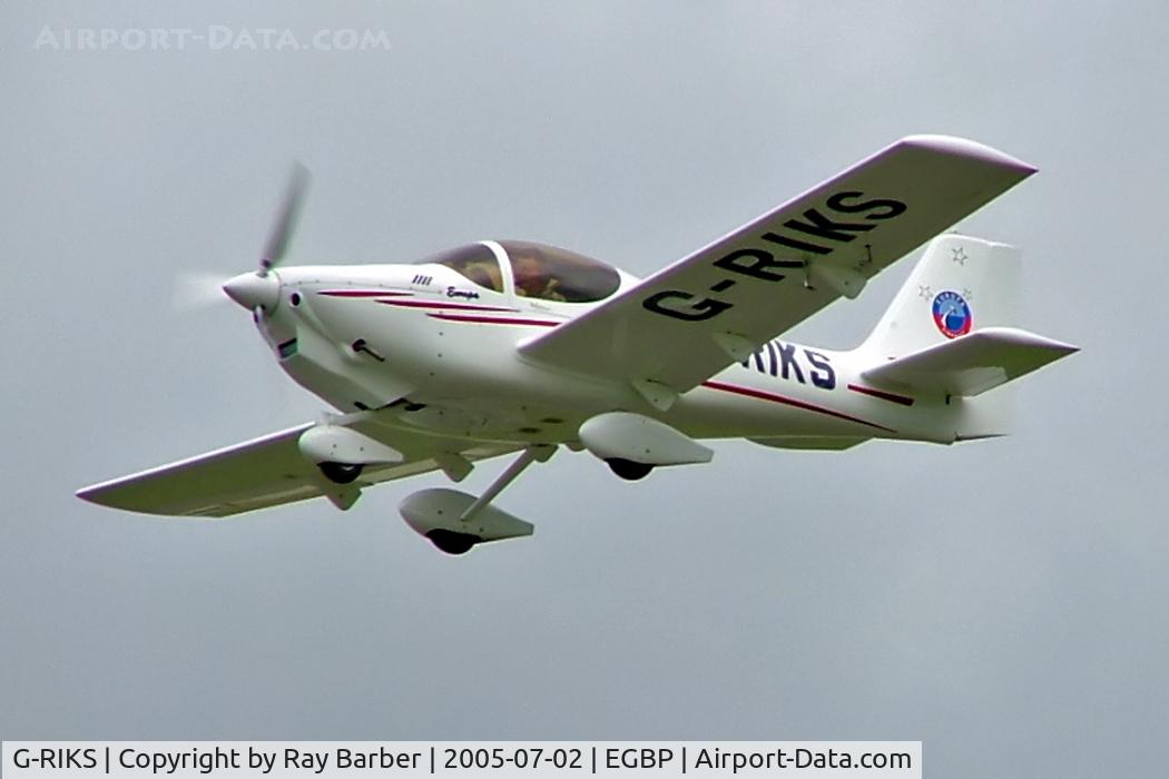 G-RIKS, 2002 Europa XS Tri-Gear C/N PFA 247-13329, Europa Avn Europa XS [PFA 247-13329] Kemble~G 02/07/2005