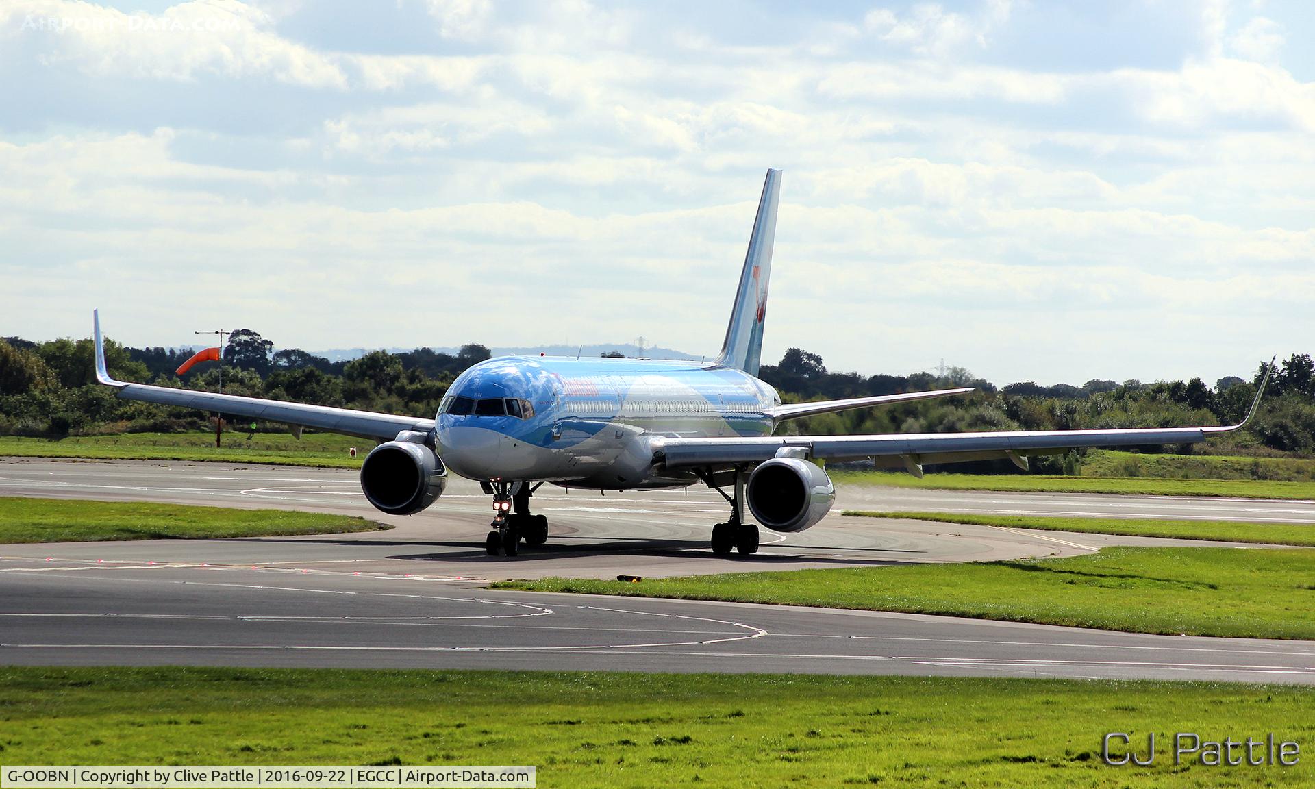 G-OOBN, 2000 Boeing 757-2G5 C/N 29379, EGCC action