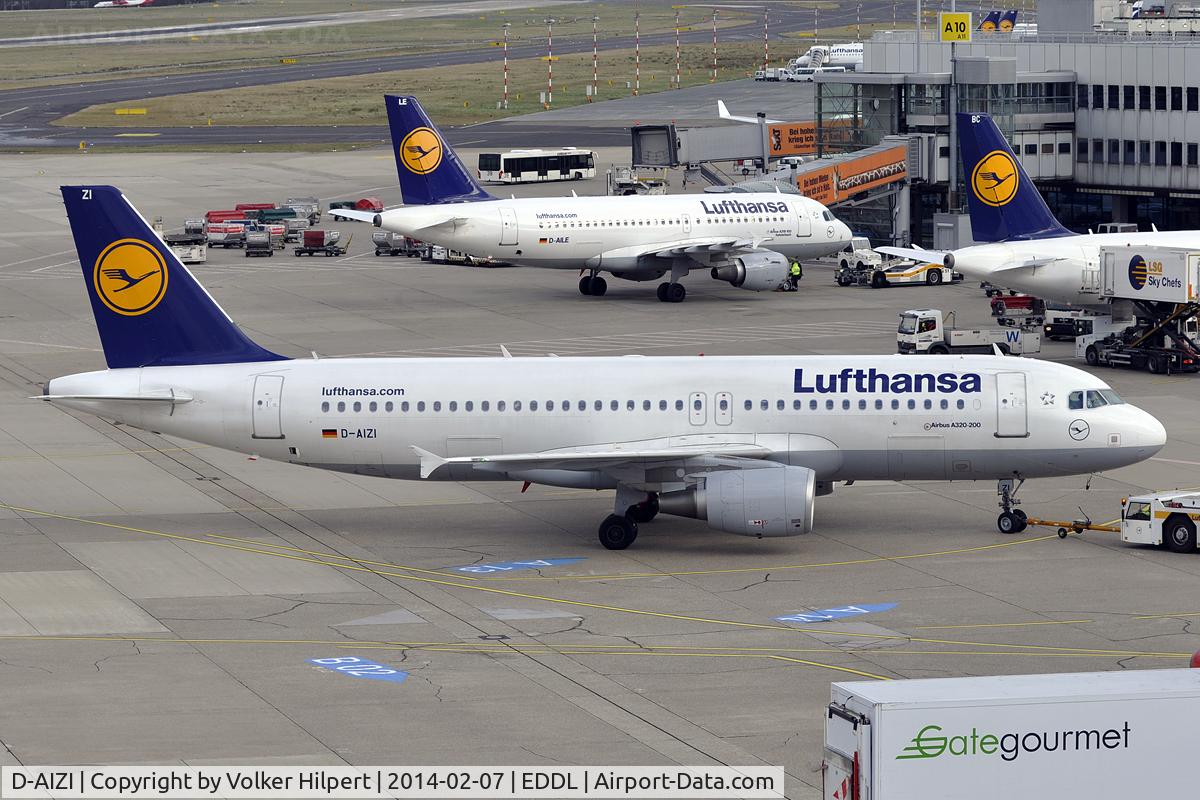 D-AIZI, 2010 Airbus A320-214 C/N 4398, at dus