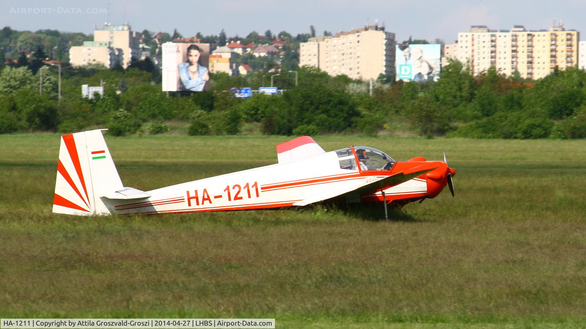 HA-1211, 1970 Scheibe SF-25B Falke C/N 4686, Budaörs Airport, Hungary