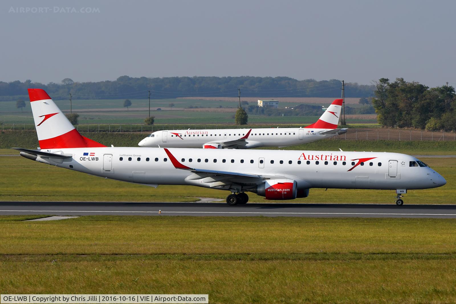 OE-LWB, 2009 Embraer 195LR (ERJ-190-200LR) C/N 19000324, Austrian Airlines