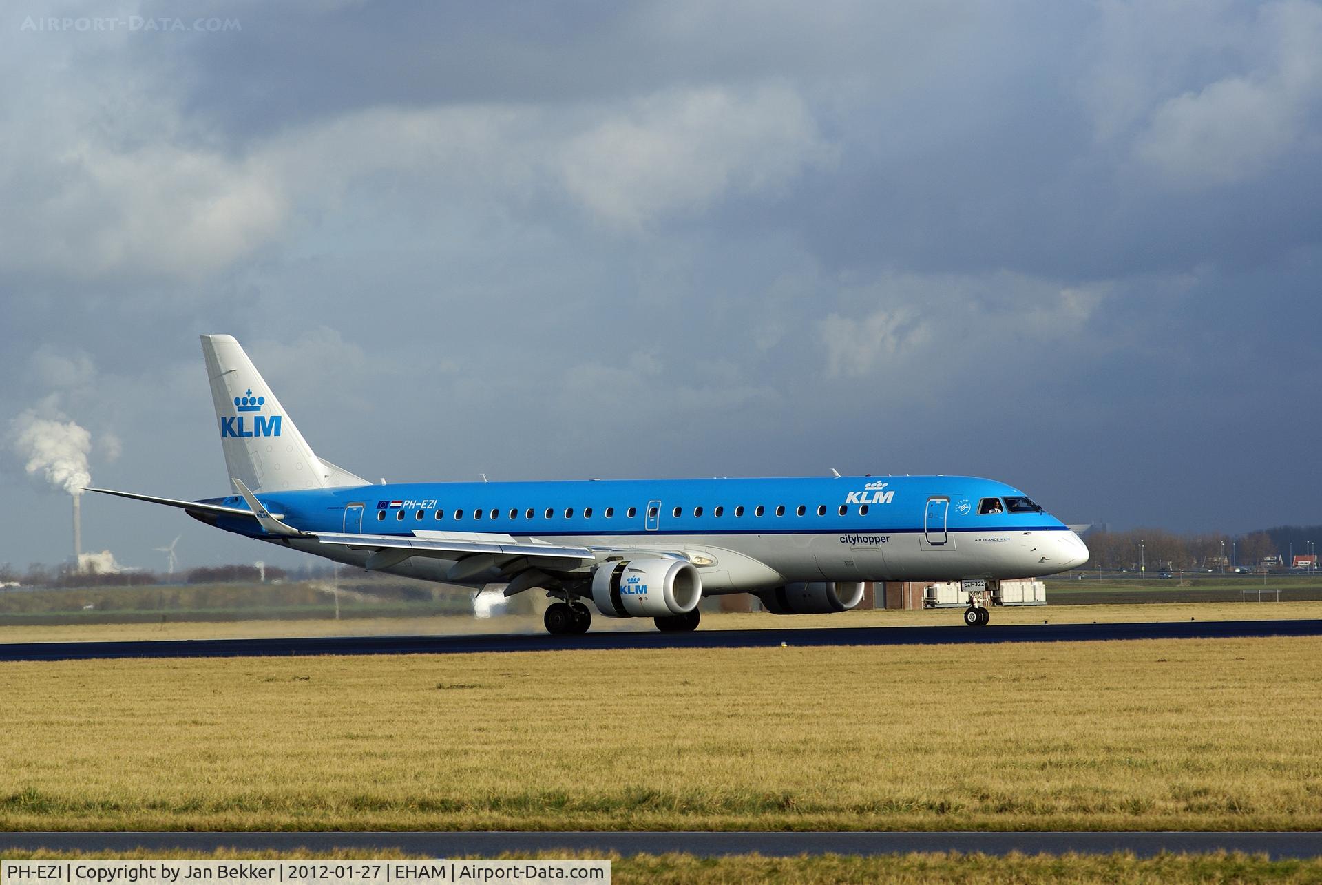 PH-EZI, 2009 Embraer 190LR (ERJ-190-100LR) C/N 19000322, Schiphol, Amsterdam