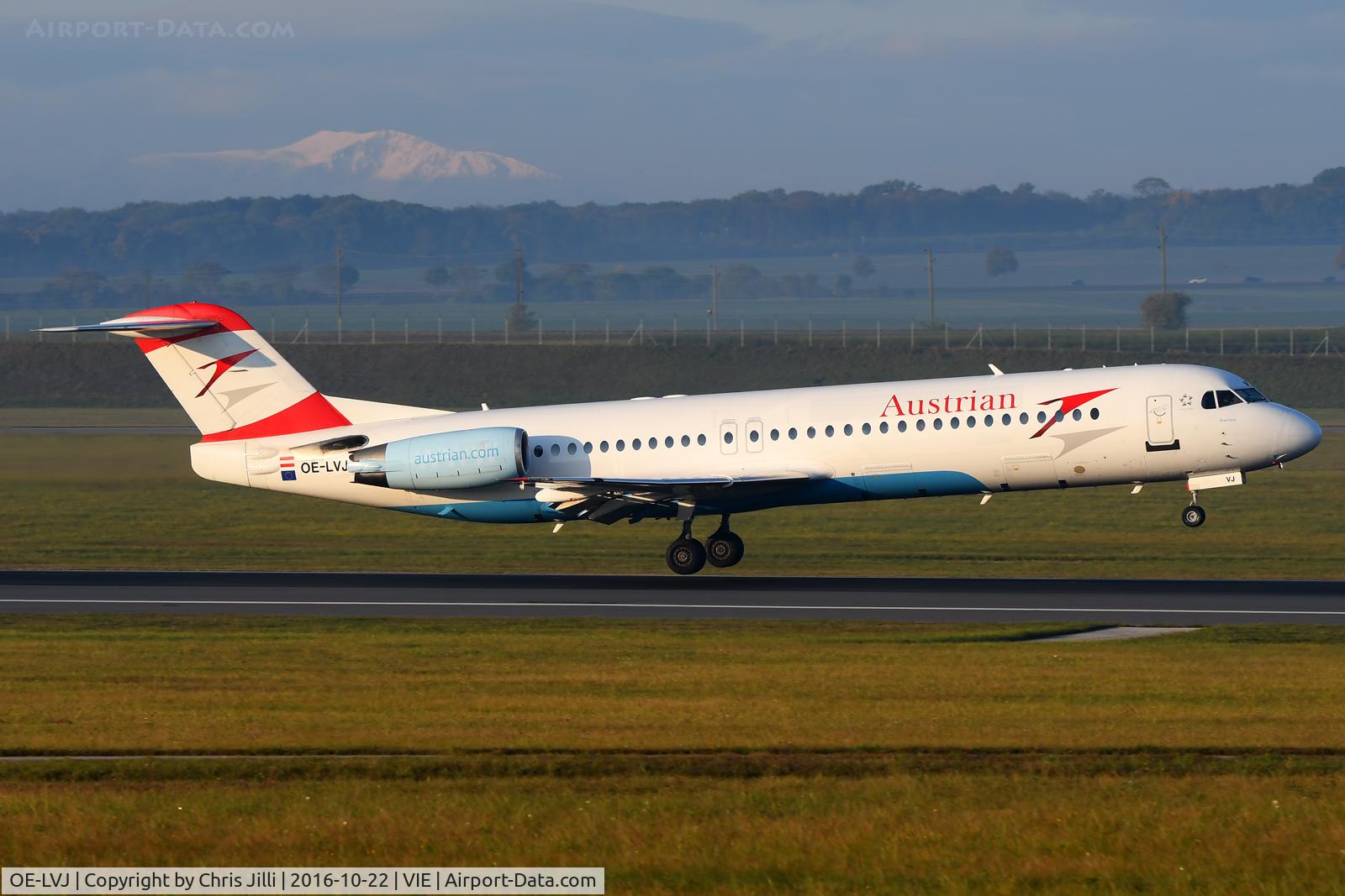 OE-LVJ, 1991 Fokker 100 (F-28-0100) C/N 11359, Austrian Airlines