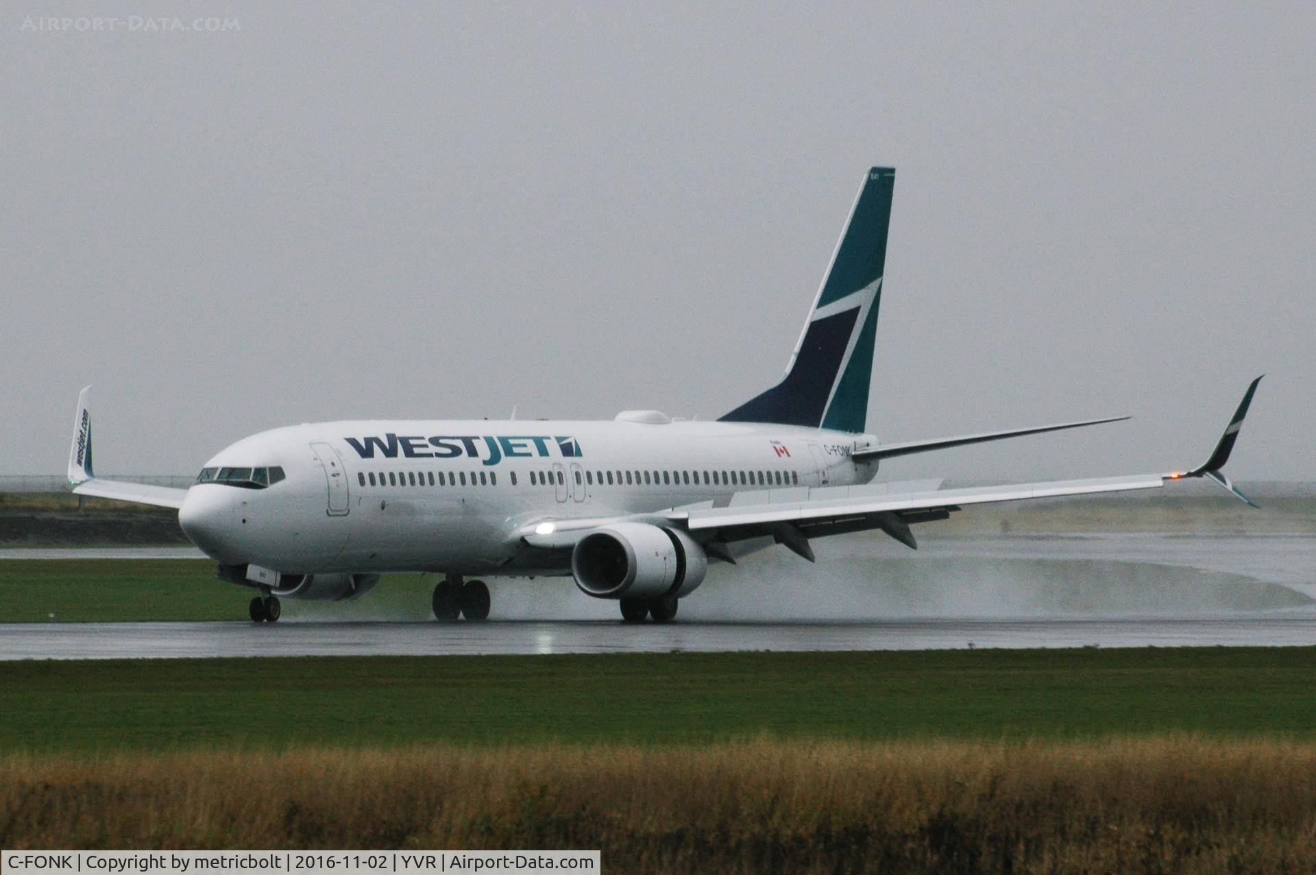 C-FONK, 1915 Boeing 737-8CT C/N 40835, Arrival in Vancouver