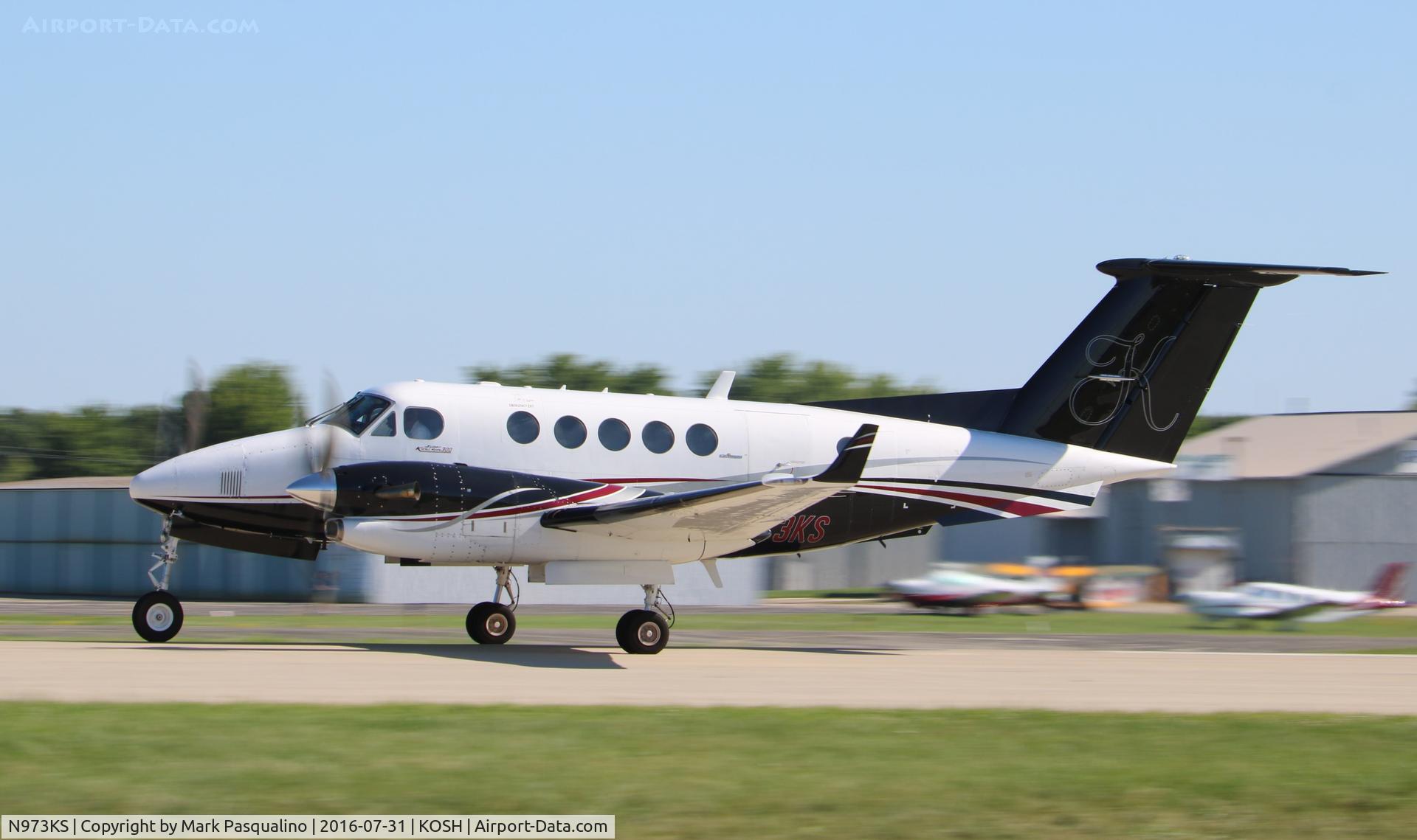 N973KS, 1986 Beech 300 Super King Air C/N FA-107, Beech 300
