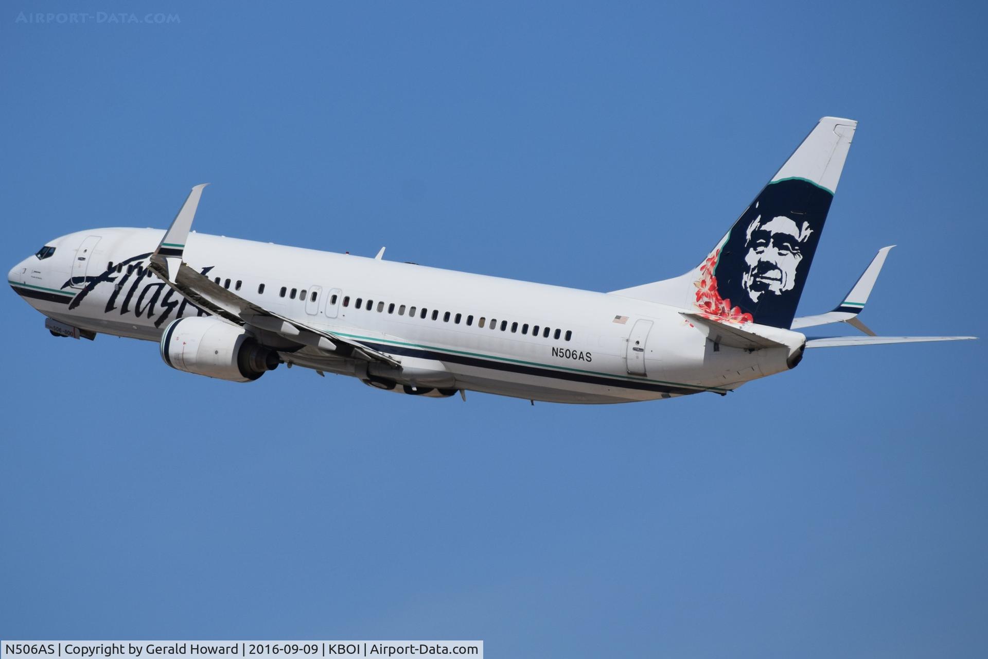 N506AS, 2008 Boeing 737-890 C/N 35690, Interesting winglets.