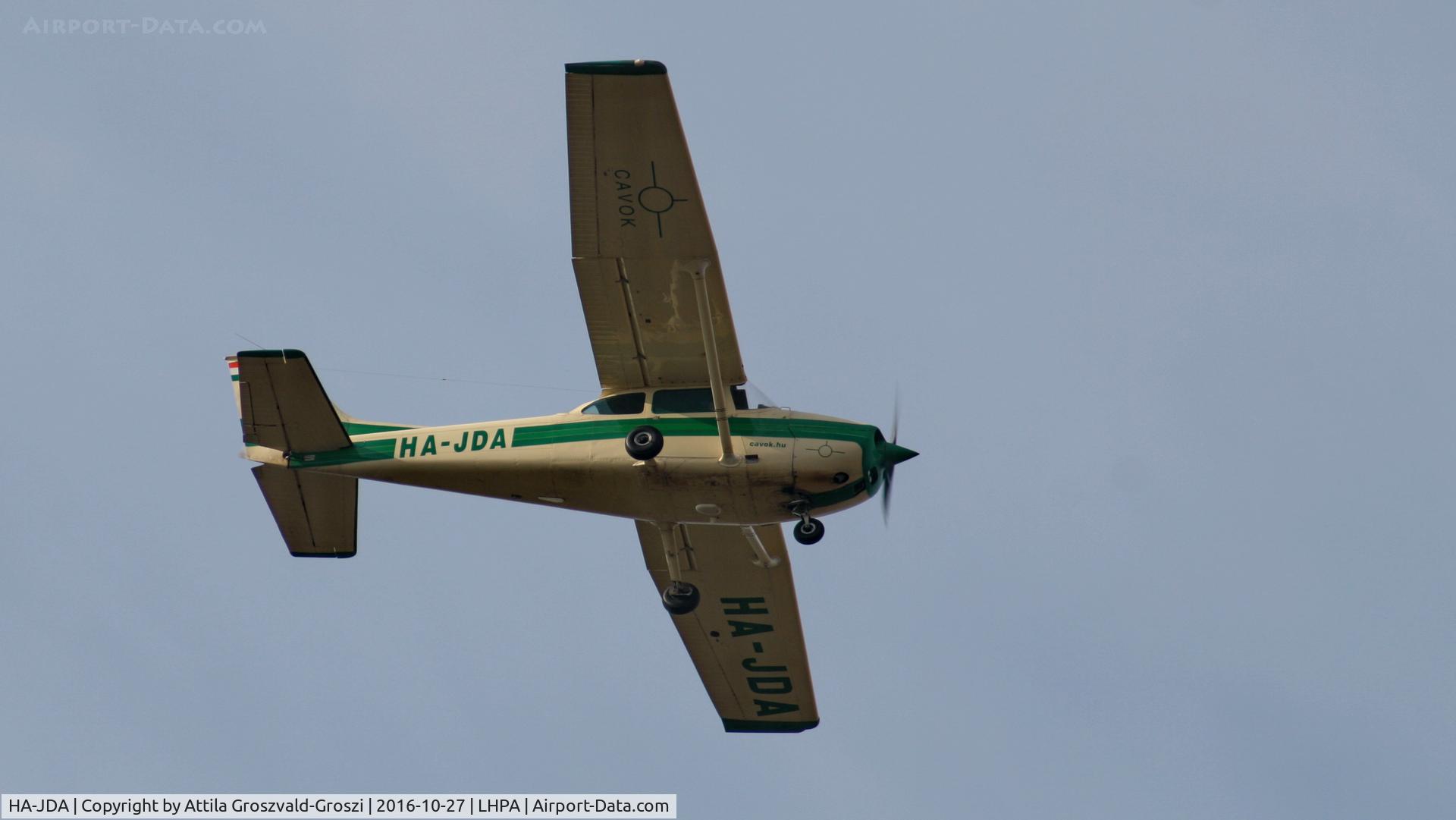 HA-JDA, Cessna 172M C/N 17264977, Pápa Air Base, Hungary. approach and go-around