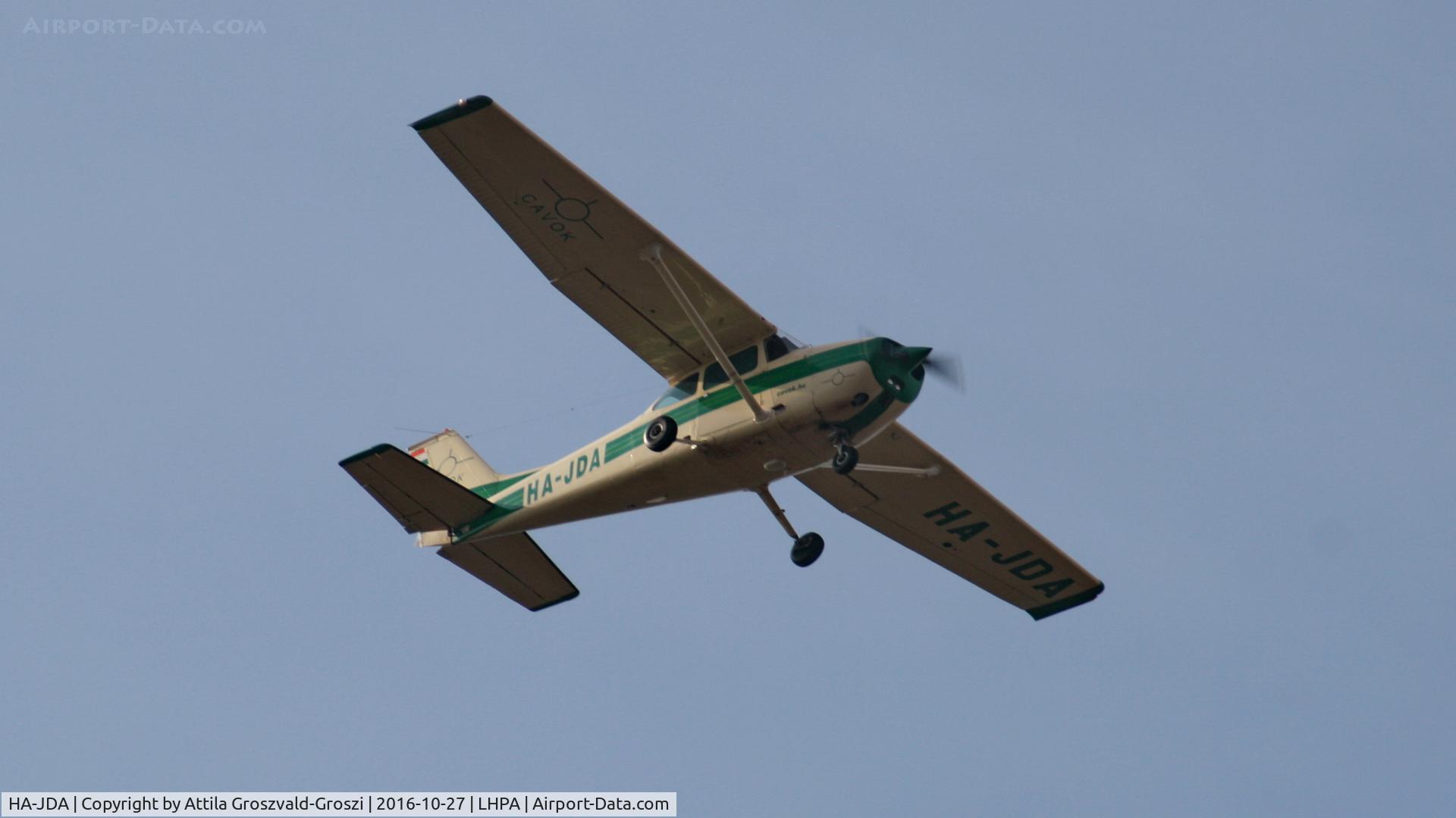 HA-JDA, Cessna 172M C/N 17264977, Pápa Air Base, Hungary. approach and go-around