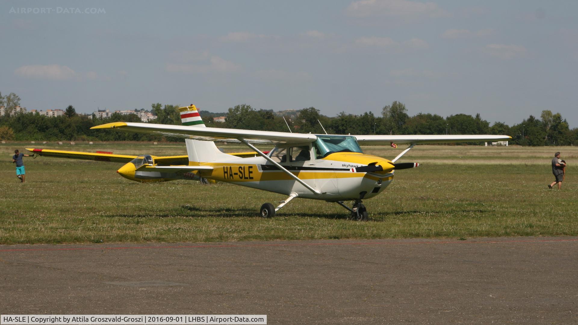 HA-SLE, Cessna 172L Skyhawk II C/N 17259309, Budaörs Airport, Hungary