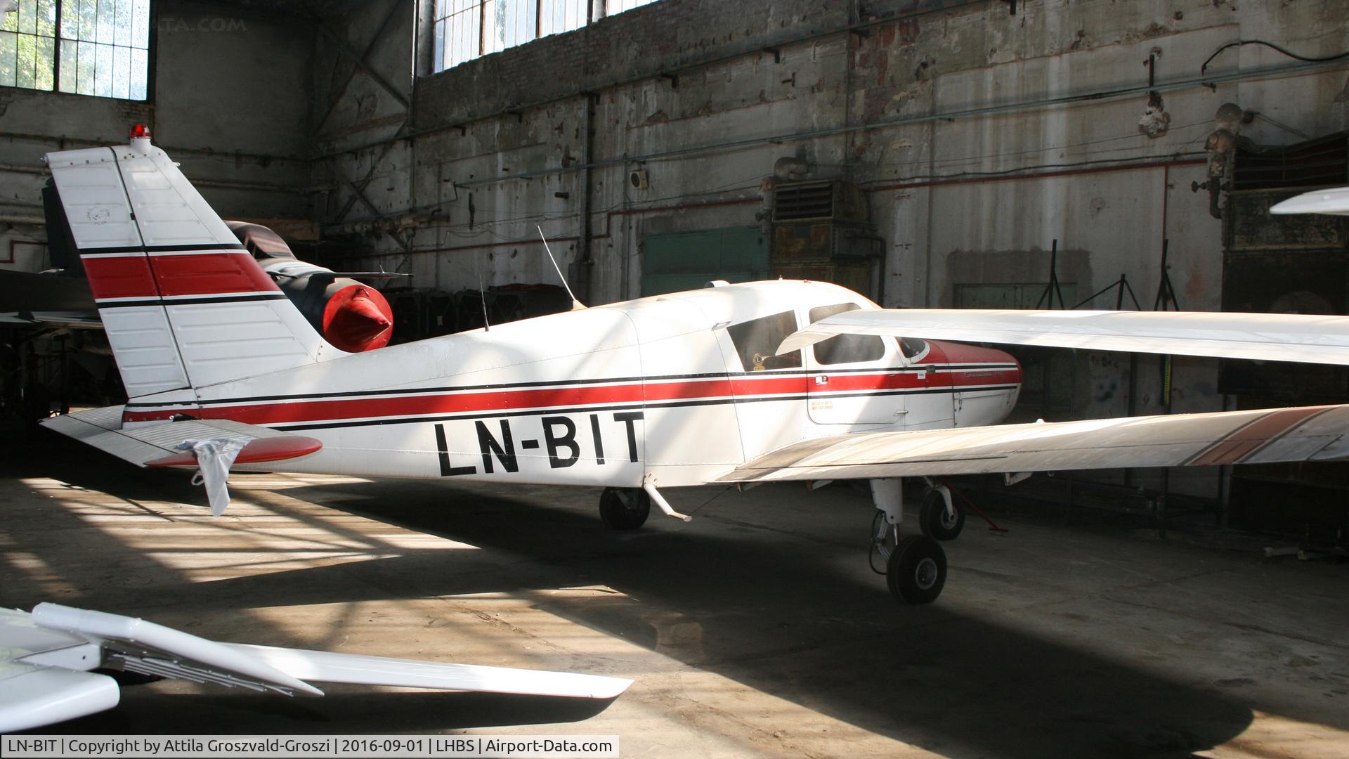LN-BIT, 1967 Piper PA-28-140 Cherokee 140 C/N 28-23520, Budaörs Airport, Hungary