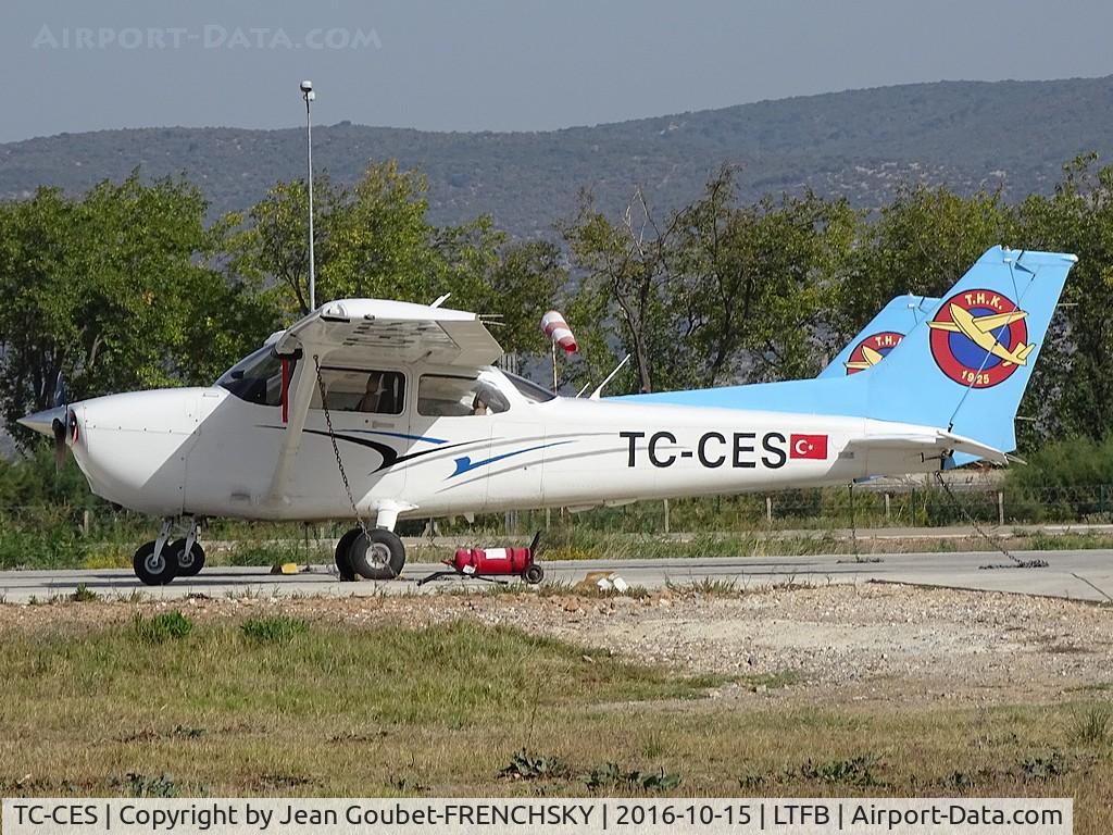 TC-CES, Cessna 172S SP Skyhawk C/N 172S10908, Turkish Aeronautical Association, LTFB Celcuk airport