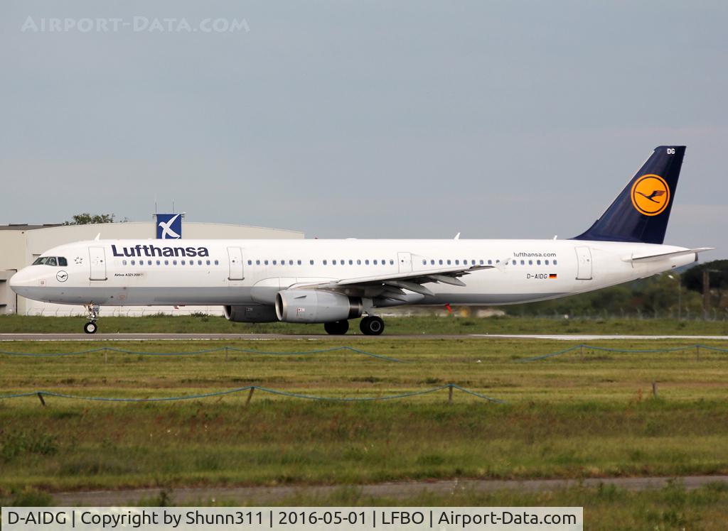 D-AIDG, 2011 Airbus A321-231 C/N 4672, Ready for take off from rwy 32R