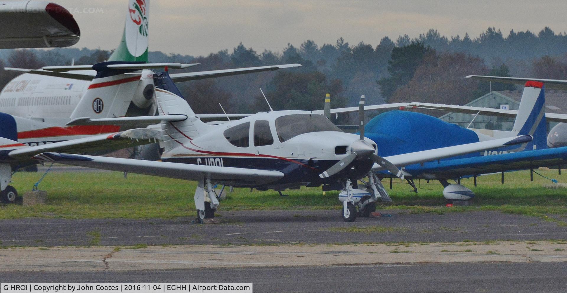 G-HROI, 1975 Rockwell International 112 Commander C/N 326, In new colours