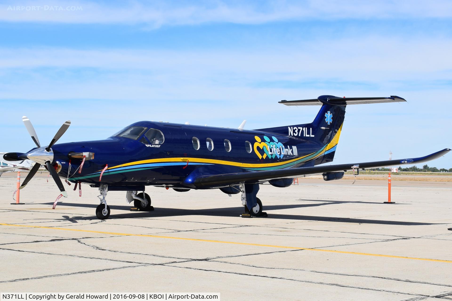 N371LL, 2010 Pilatus PC-12/47E C/N 1240, Parked on Western Aircraft ramp.