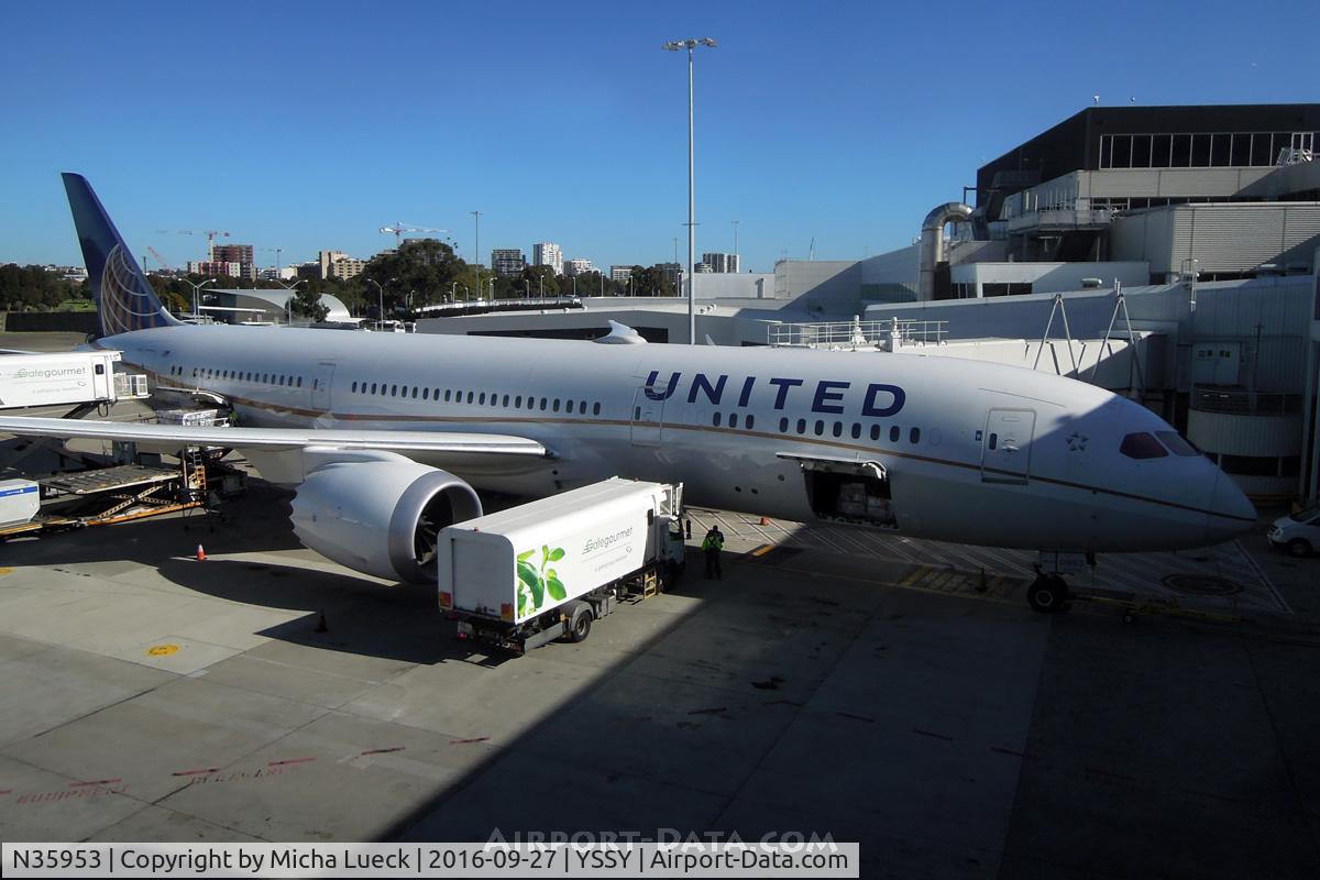 N35953, 2015 Boeing 787-9 Dreamliner C/N 36404, At Mascot