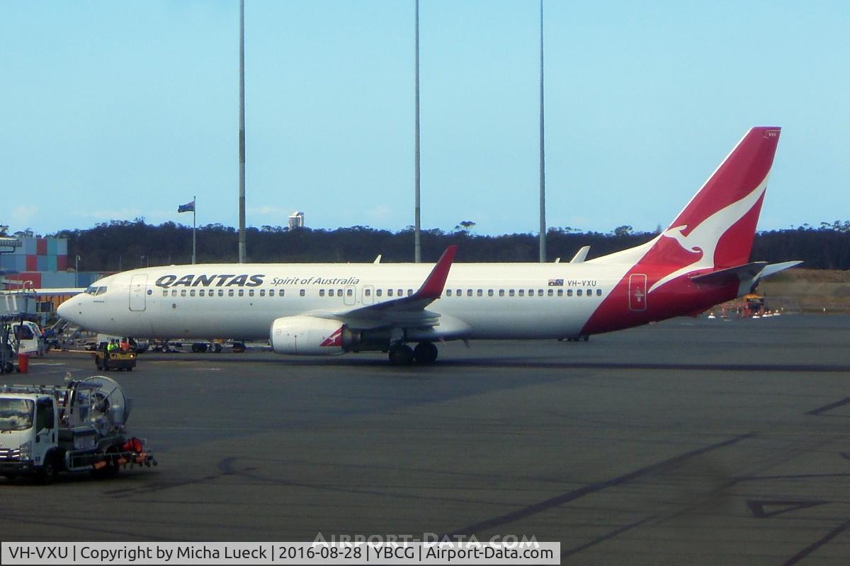 VH-VXU, 2003 Boeing 737-838 C/N 33761, At Coolangatta