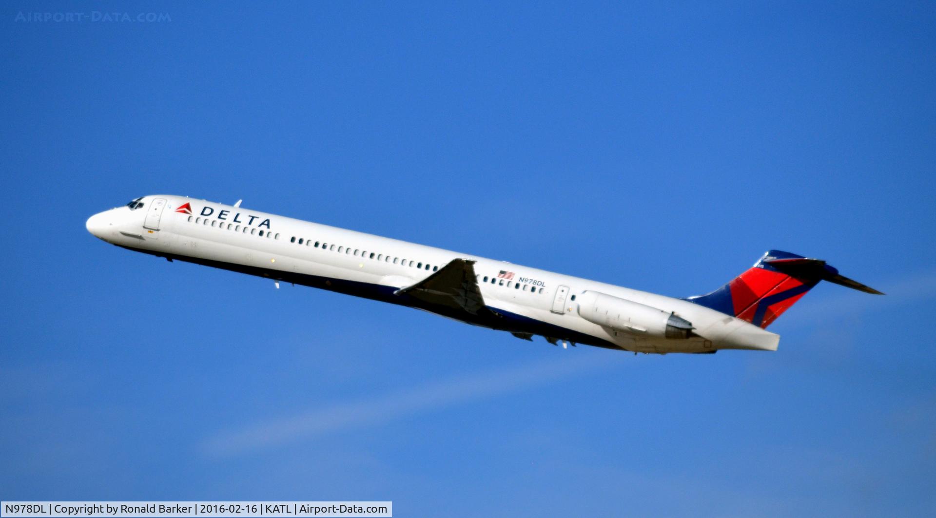 N978DL, 1991 McDonnell Douglas MD-88 C/N 53259, Takeoff Atlanta