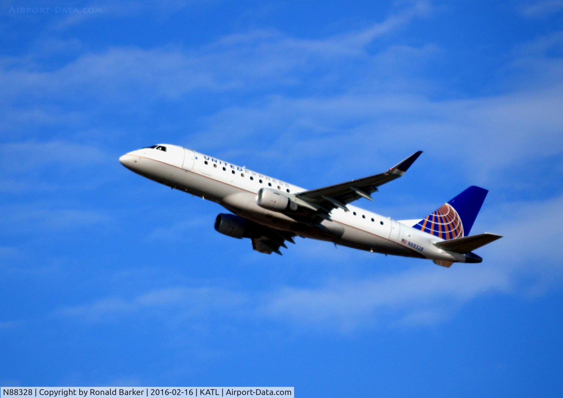 N88328, 2015 Embraer 175LR (ERJ-170-200LR) C/N 17000480, Takeoff Atlanta