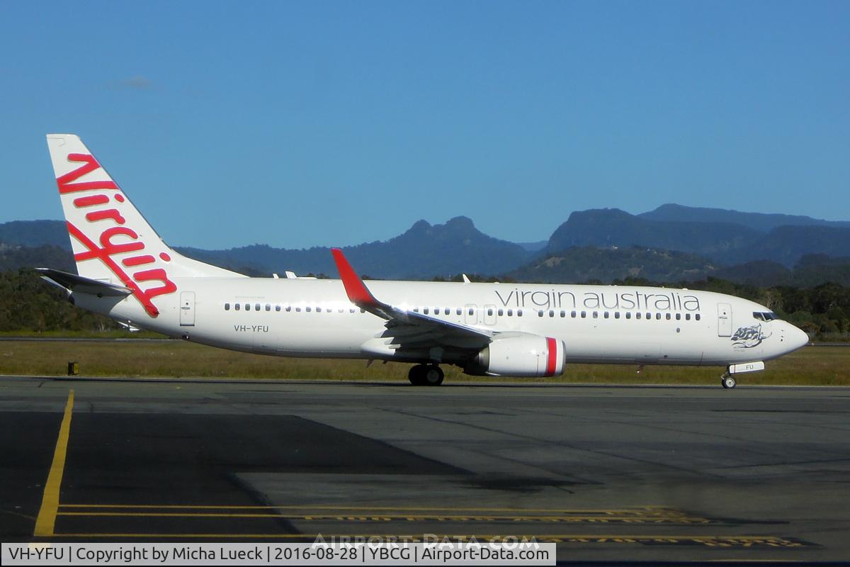 VH-YFU, 2015 Boeing 737-8FE C/N 41029, At Coolangatta