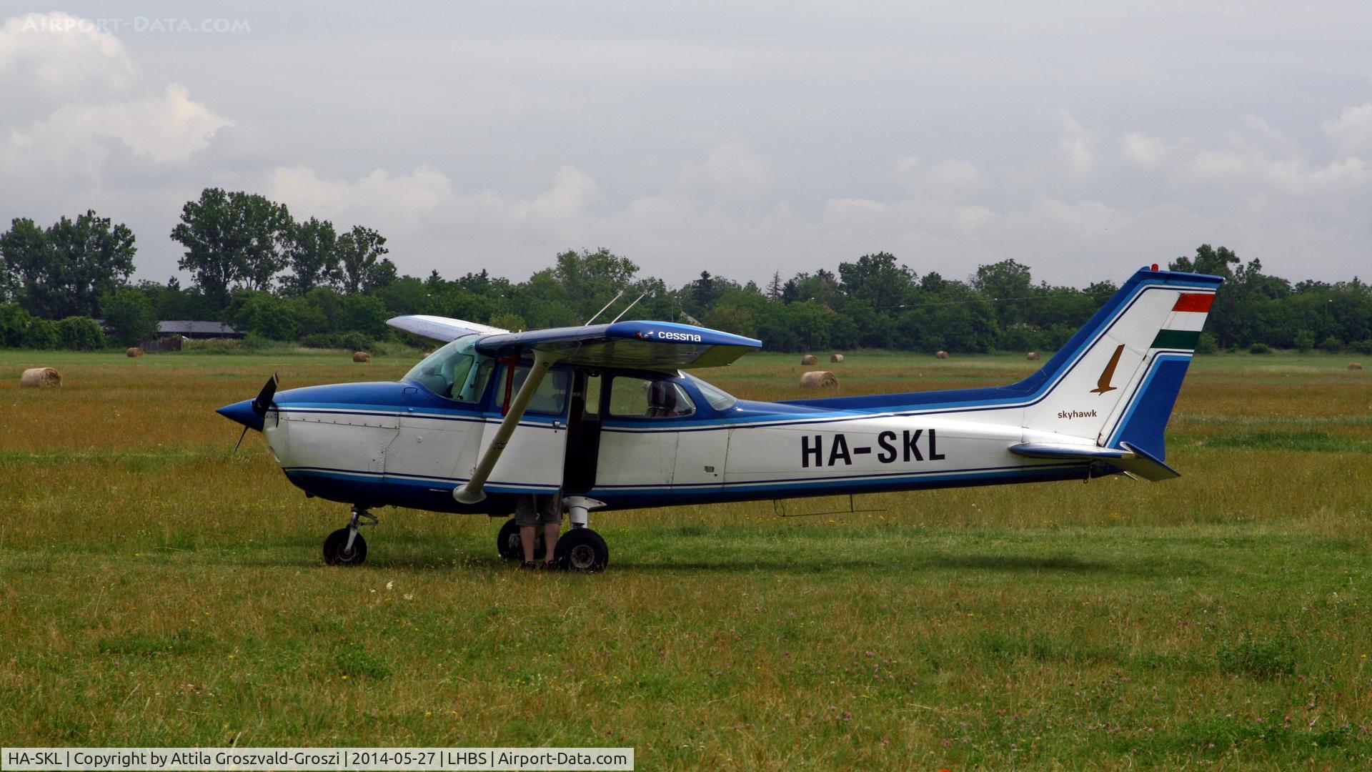 HA-SKL, Cessna 172M C/N 17264904, Budaörs Airport, Hungary
