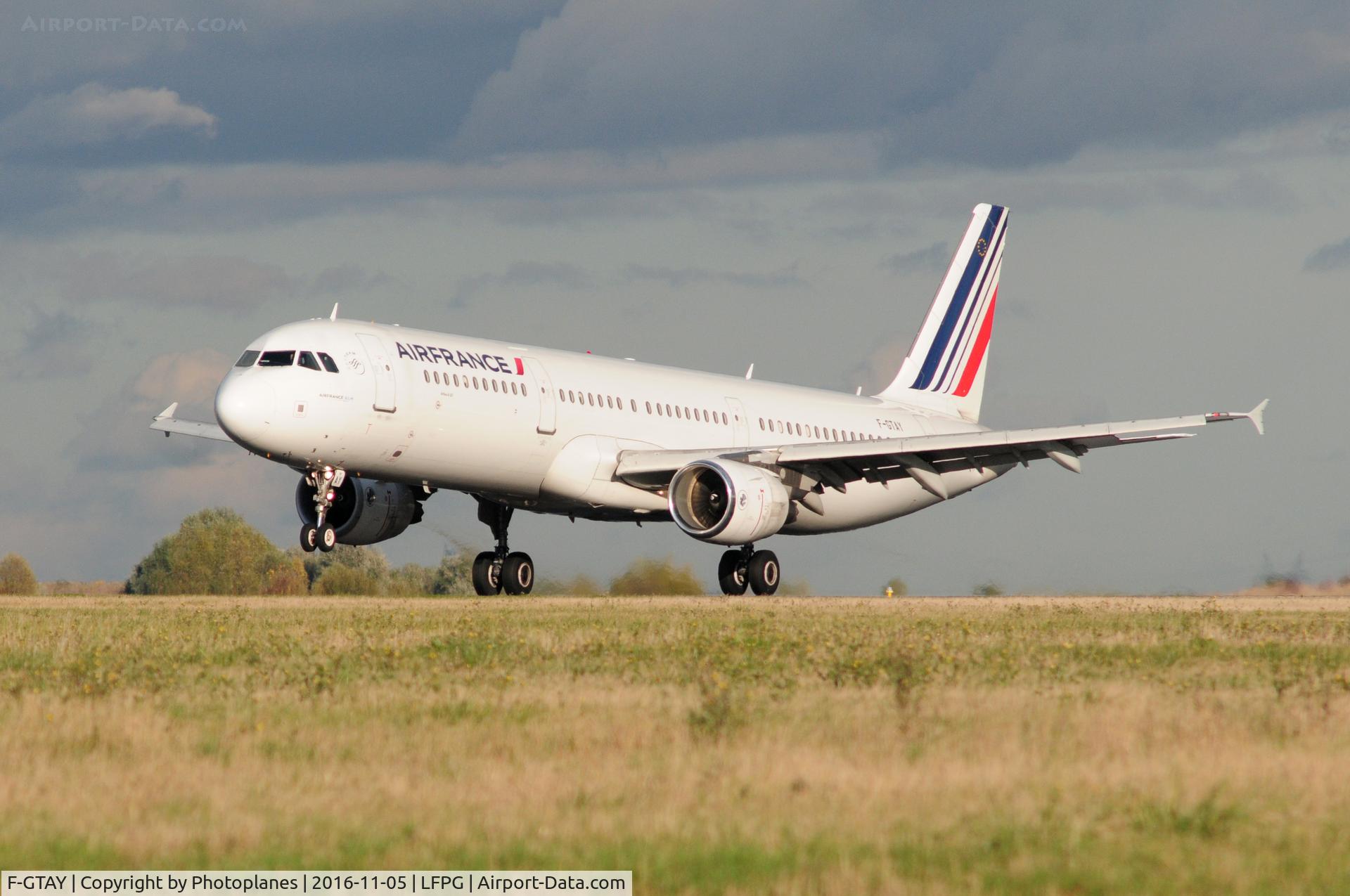 F-GTAY, 2010 Airbus A321-212 C/N 4251, CDG landing