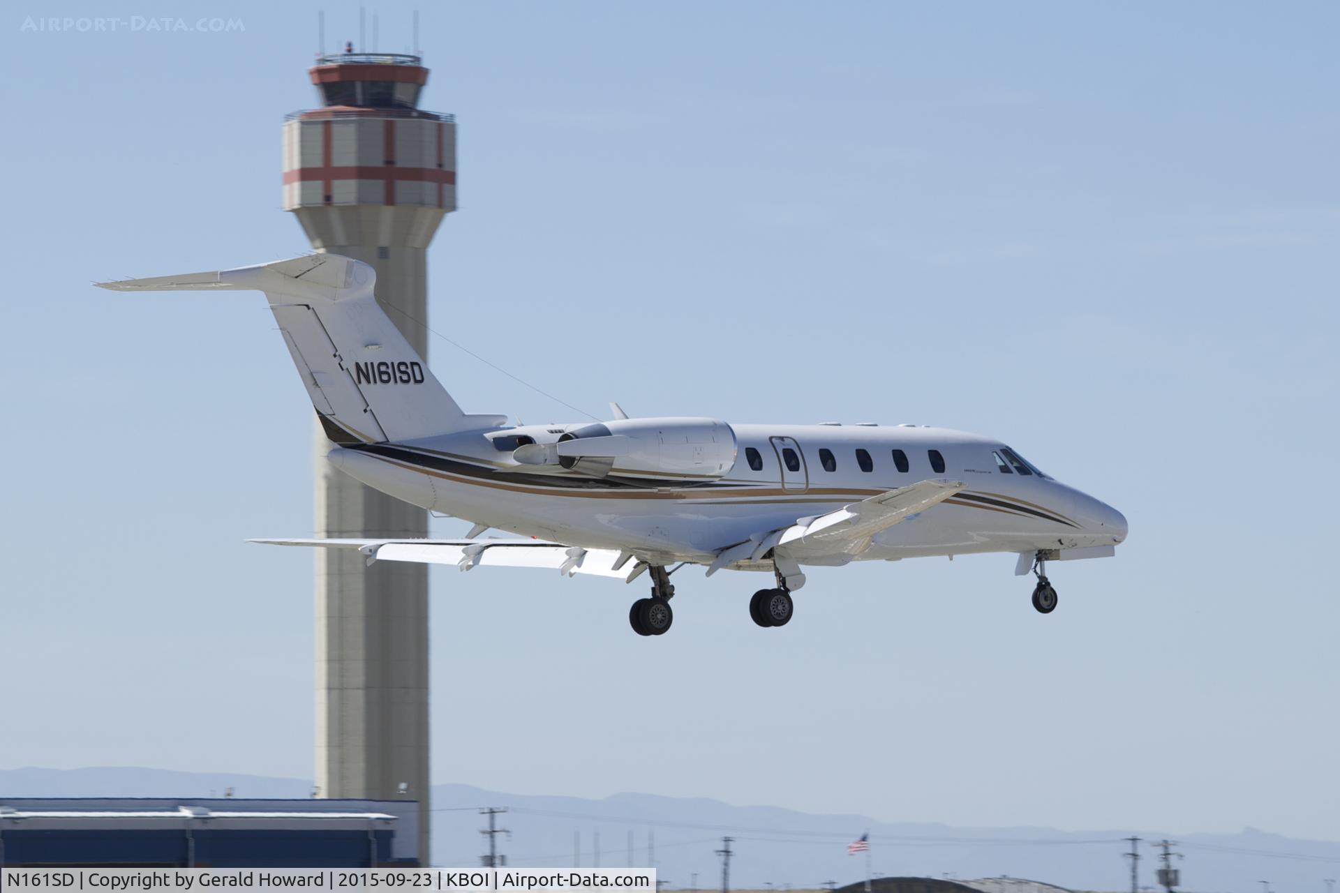 N161SD, 1996 Cessna 650 Citation VII C/N 650-7066, Landing RWY 28L.
