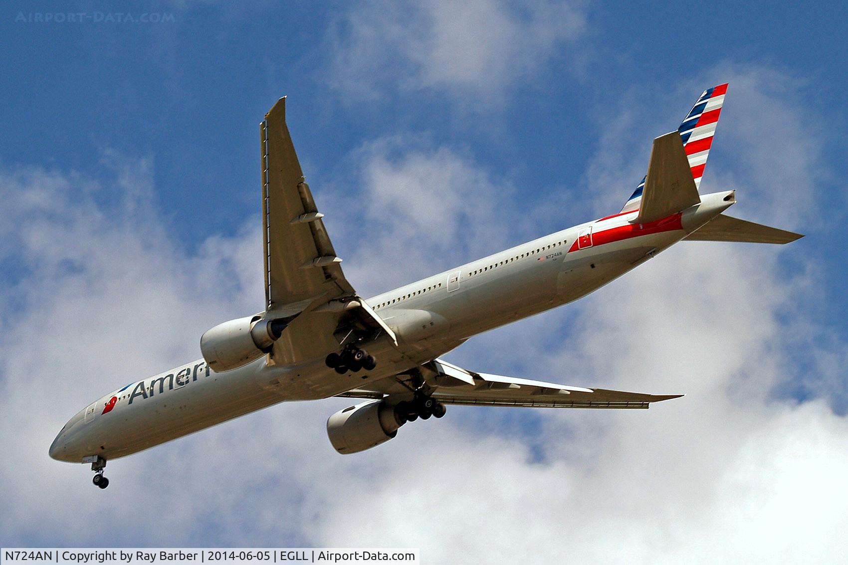 N724AN, 2013 Boeing 777-323/ER C/N 31548, Boeing 777-323ER [31548] (American Airlines) Home~G 05/06/2014 . On approach 27R.