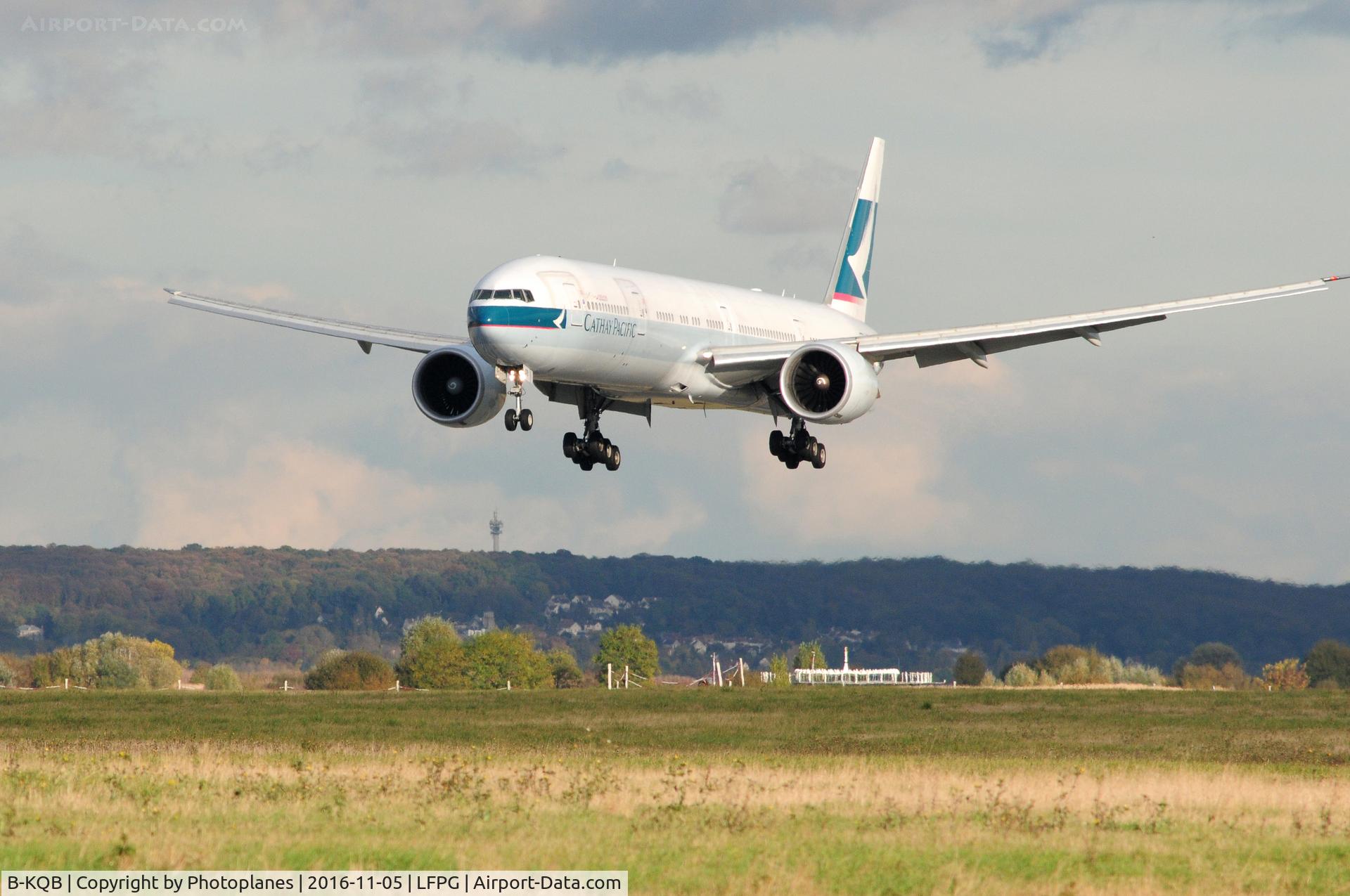 B-KQB, 2012 Boeing 777-367/ER C/N 39235, CDG landing
