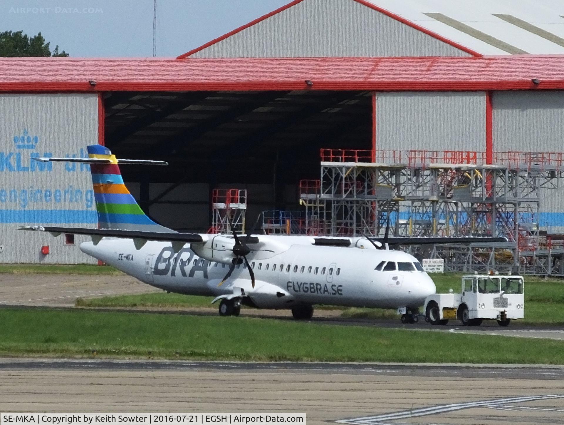 SE-MKA, 2015 ATR 72-212A C/N 1276, TOWING FRON THE HANGAR
