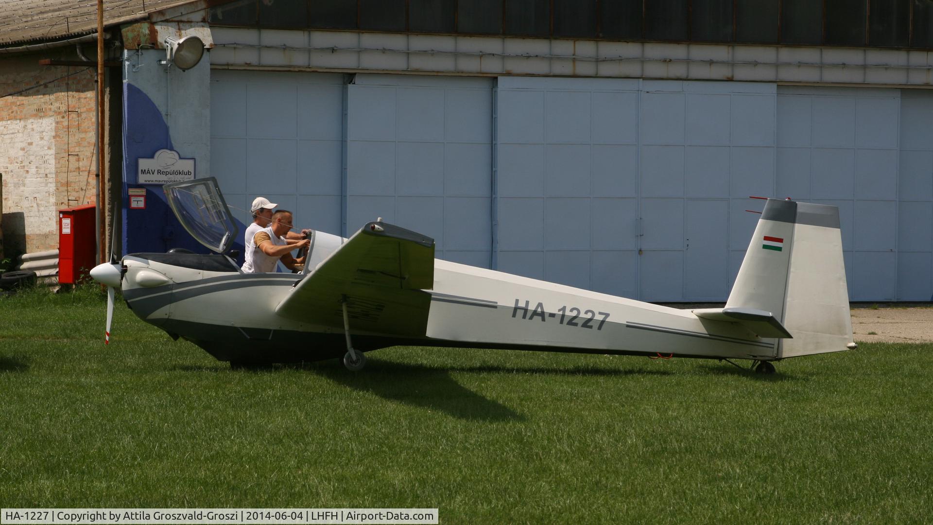 HA-1227, 1976 Scheibe SF-25E Super Falke C/N 4312, Farkashegy Airfield, Hungary