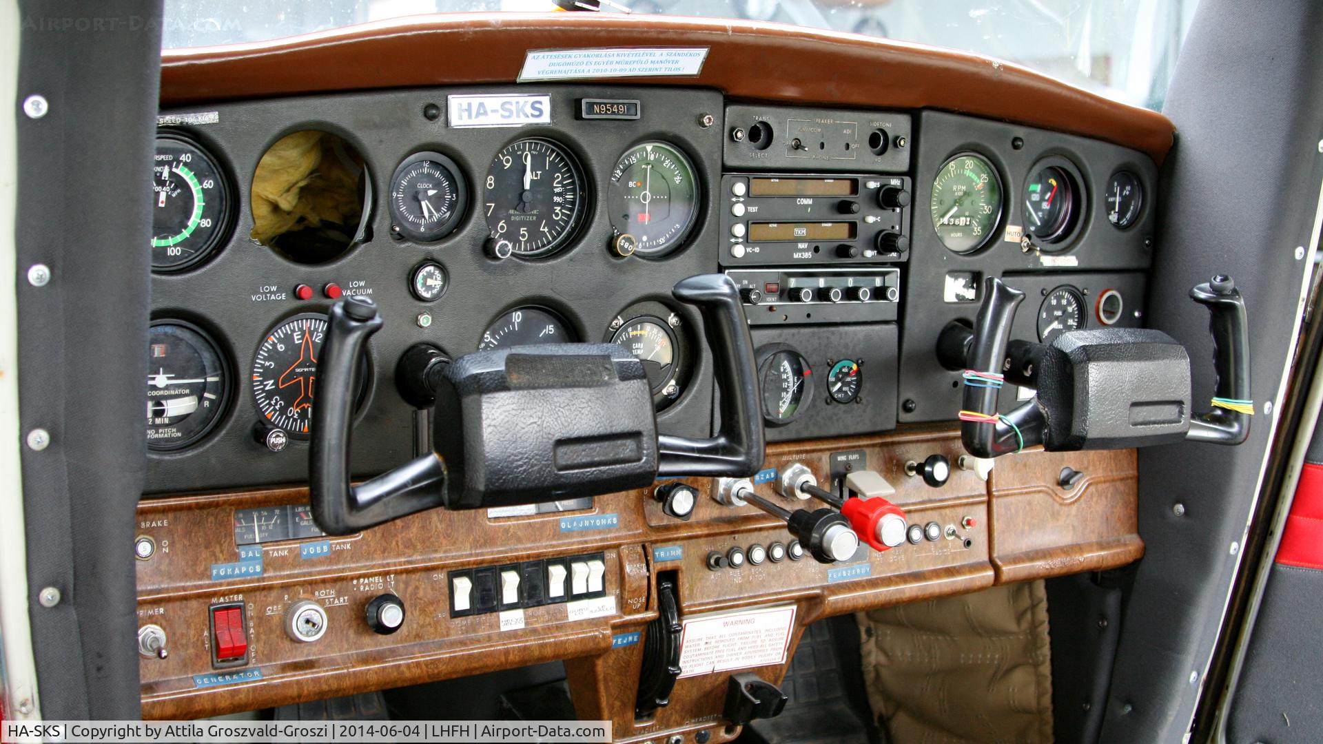 HA-SKS, 1984 Cessna 152 C/N 15285904, Budakeszi-Farkashegy Airfield, Hungary
