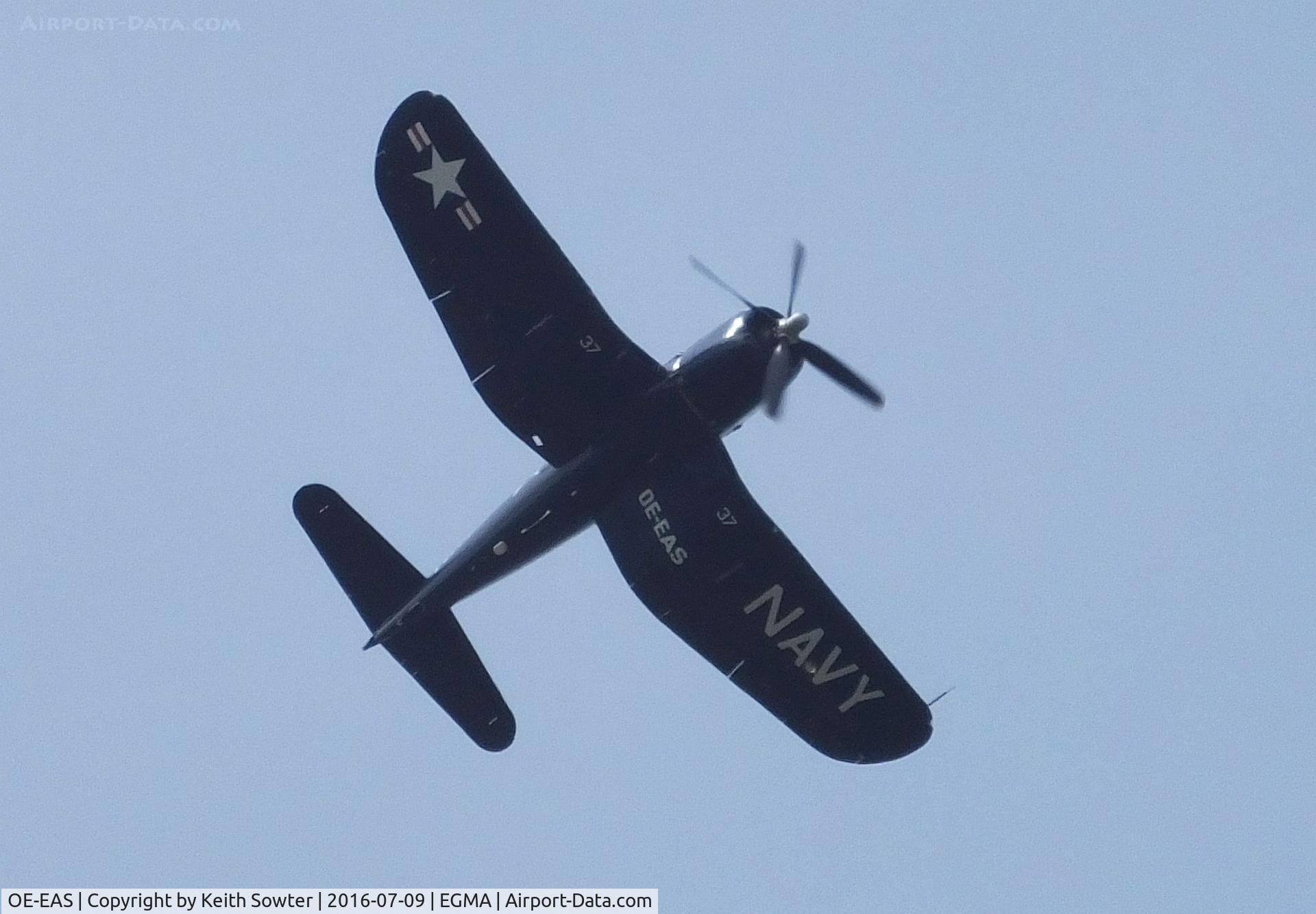 OE-EAS, 1945 Vought F4U-4 Corsair C/N 9149, overflying into Duxford