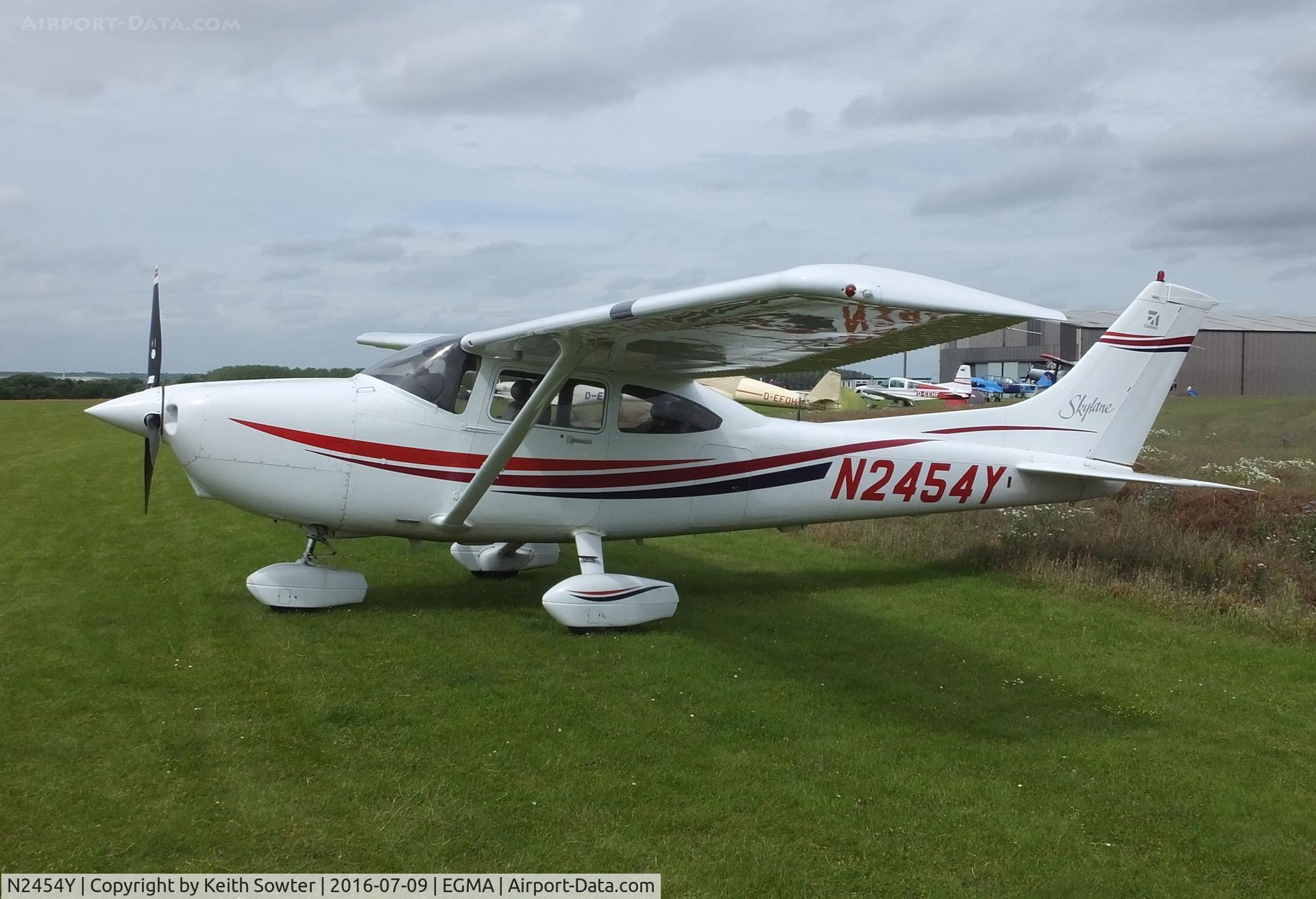N2454Y, 2000 Cessna 182S Skylane C/N 18280918, Visiting aircraft