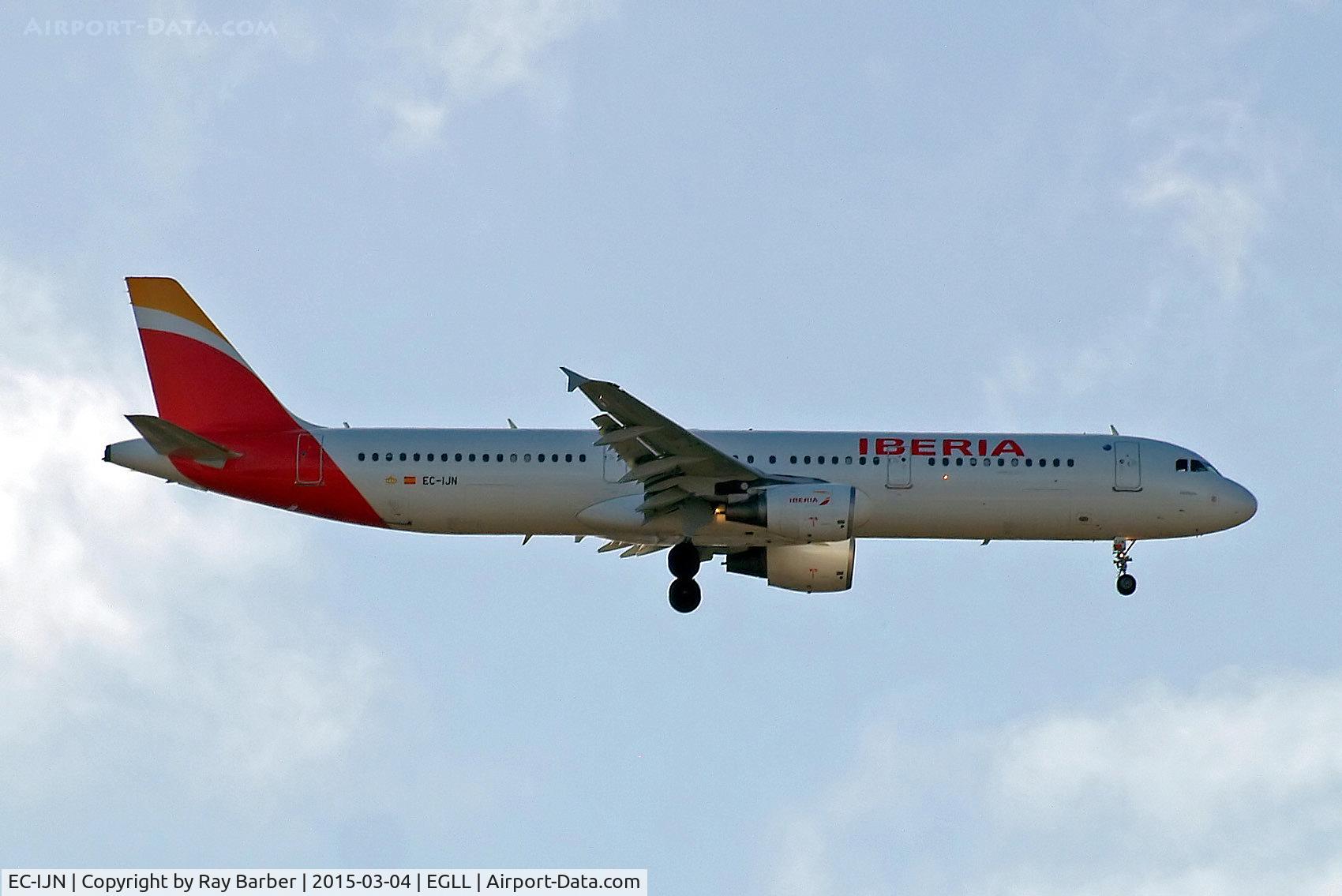 EC-IJN, 2002 Airbus A321-211 C/N 1836, Airbus A321-211 [1836] (Iberia) Home~G 04/03/2015. On approach 27L.