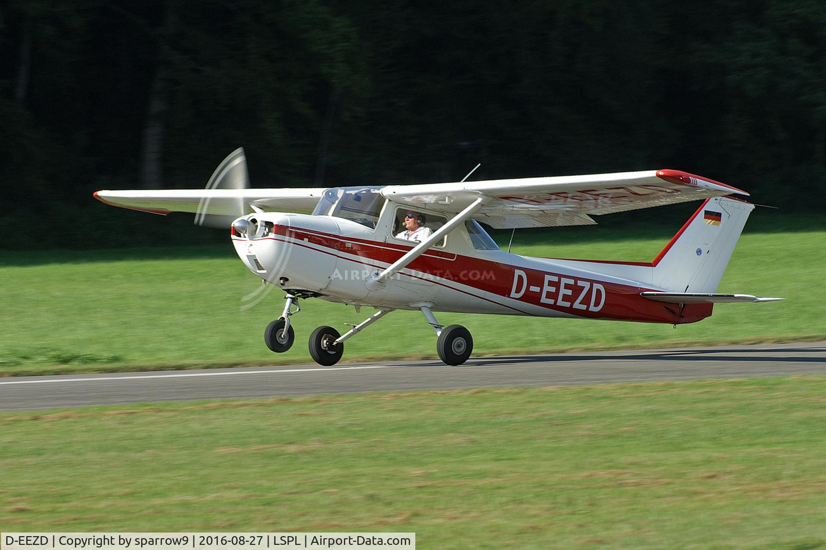 D-EEZD, 1972 Reims FRA150L Aerobat C/N FRA1500159, We have lift-off!