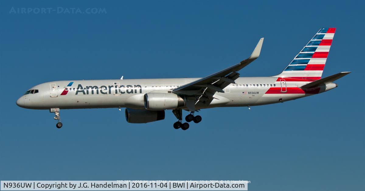 N936UW, 1994 Boeing 757-2B7 C/N 27244, On final.