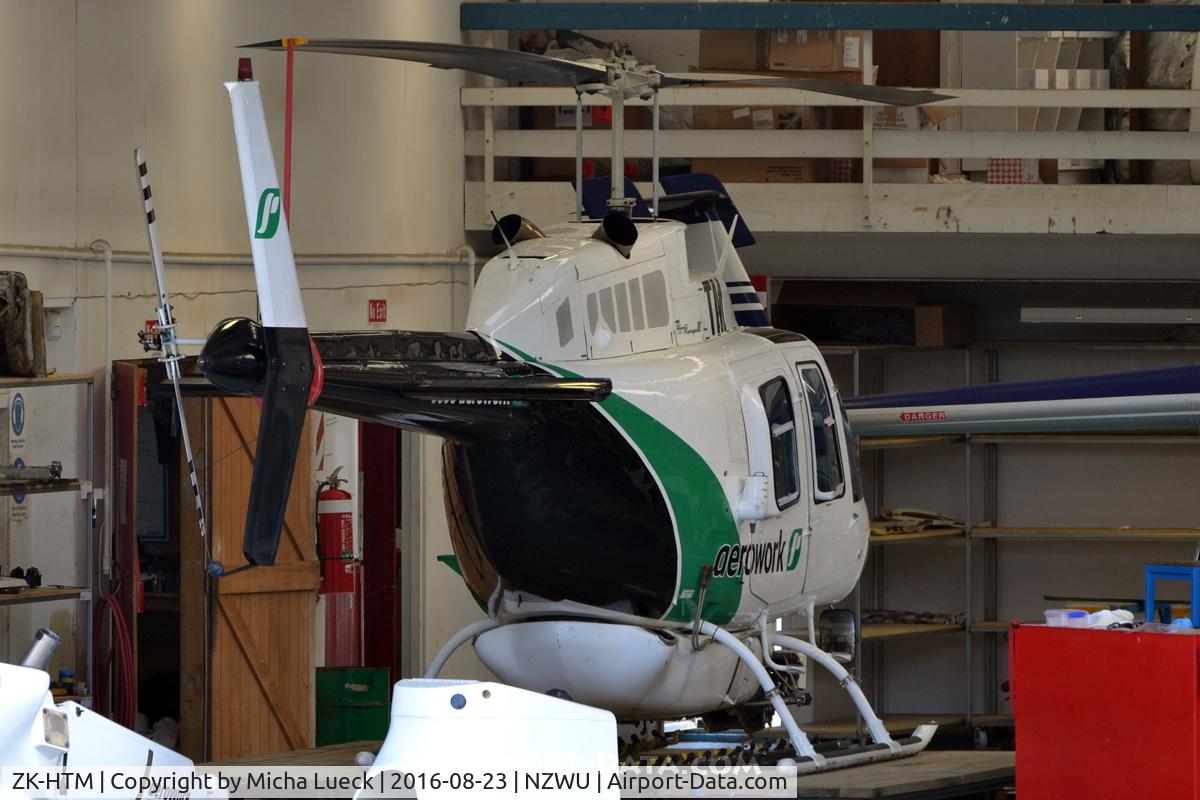 ZK-HTM, Bell 206B C/N 3305, At Whanganui