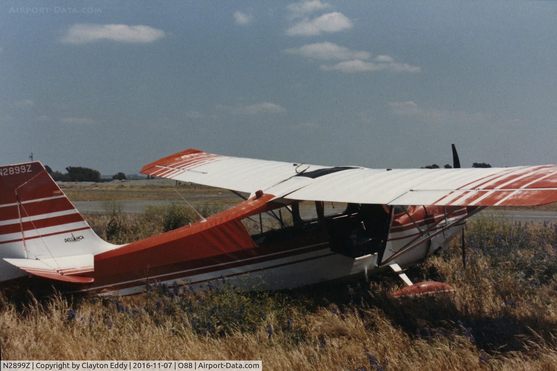 N2899Z, Bellanca 7ECA Citabria C/N 124378, Old Rio Vista Airport in California. 1990?