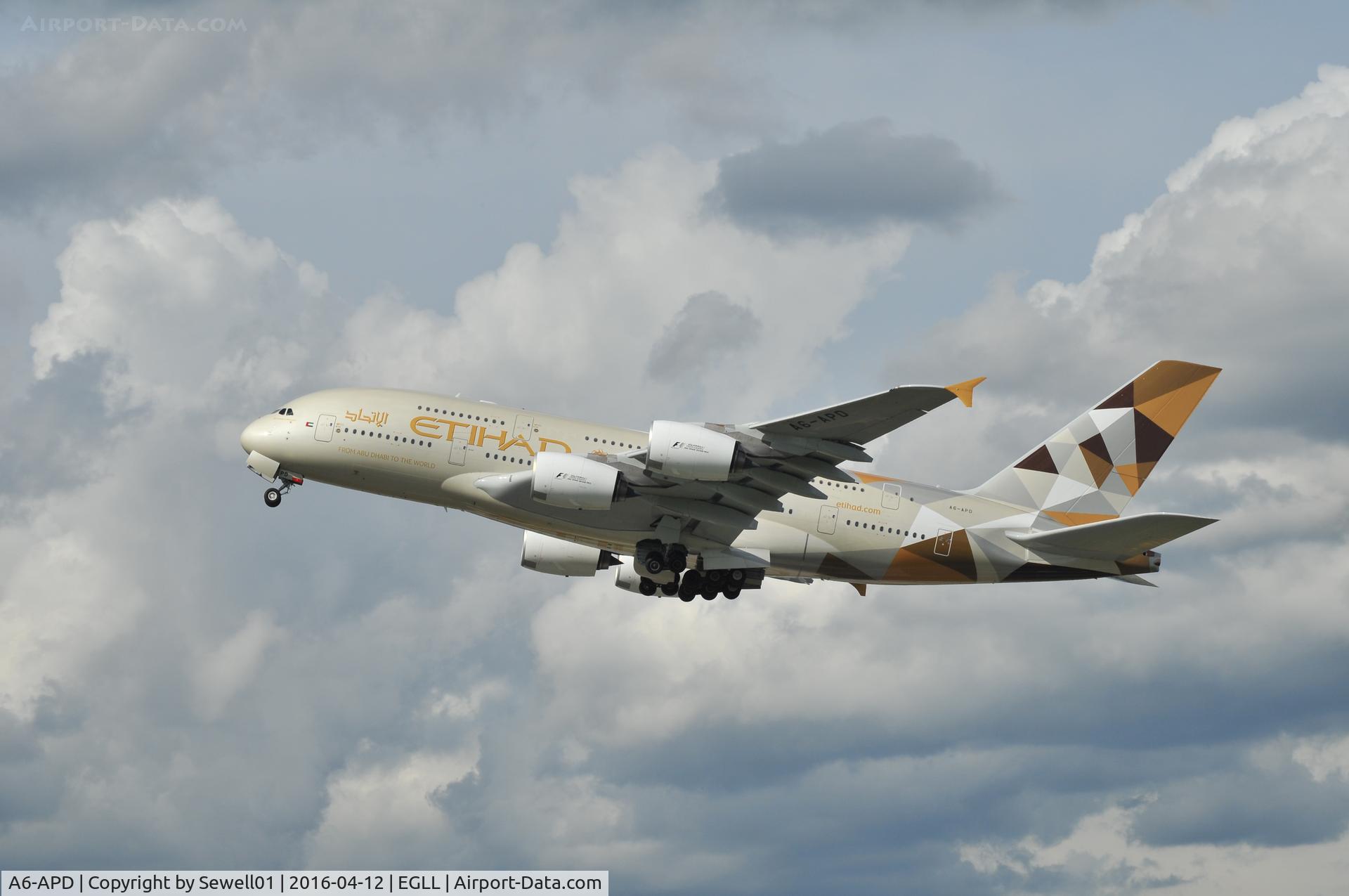 A6-APD, 2014 Airbus A380-861 C/N 180, Leaving LHR