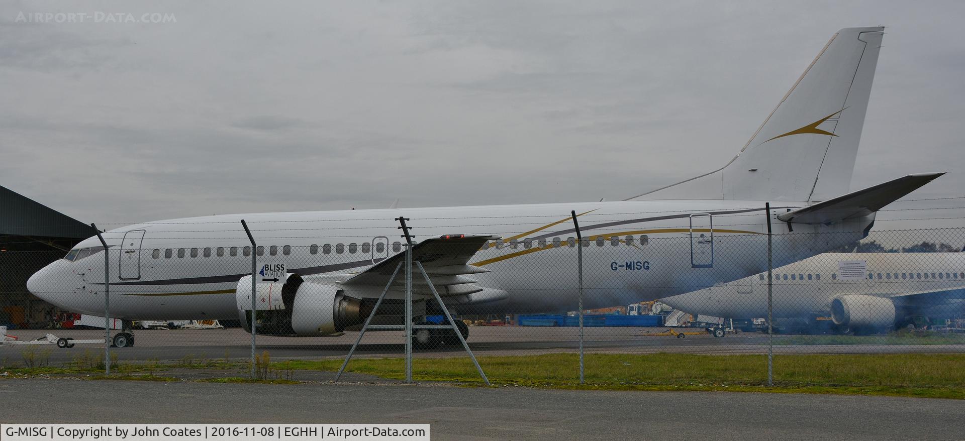 G-MISG, 1995 Boeing 737-3L9 C/N 27833, Engine running on a misty morning