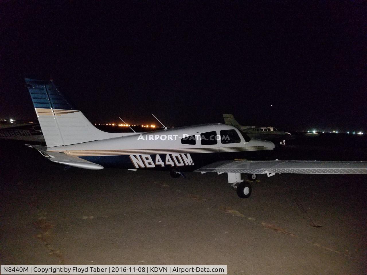 N8440M, 1981 Piper PA-28-161 C/N 28-8216002, Sitting on the ramp